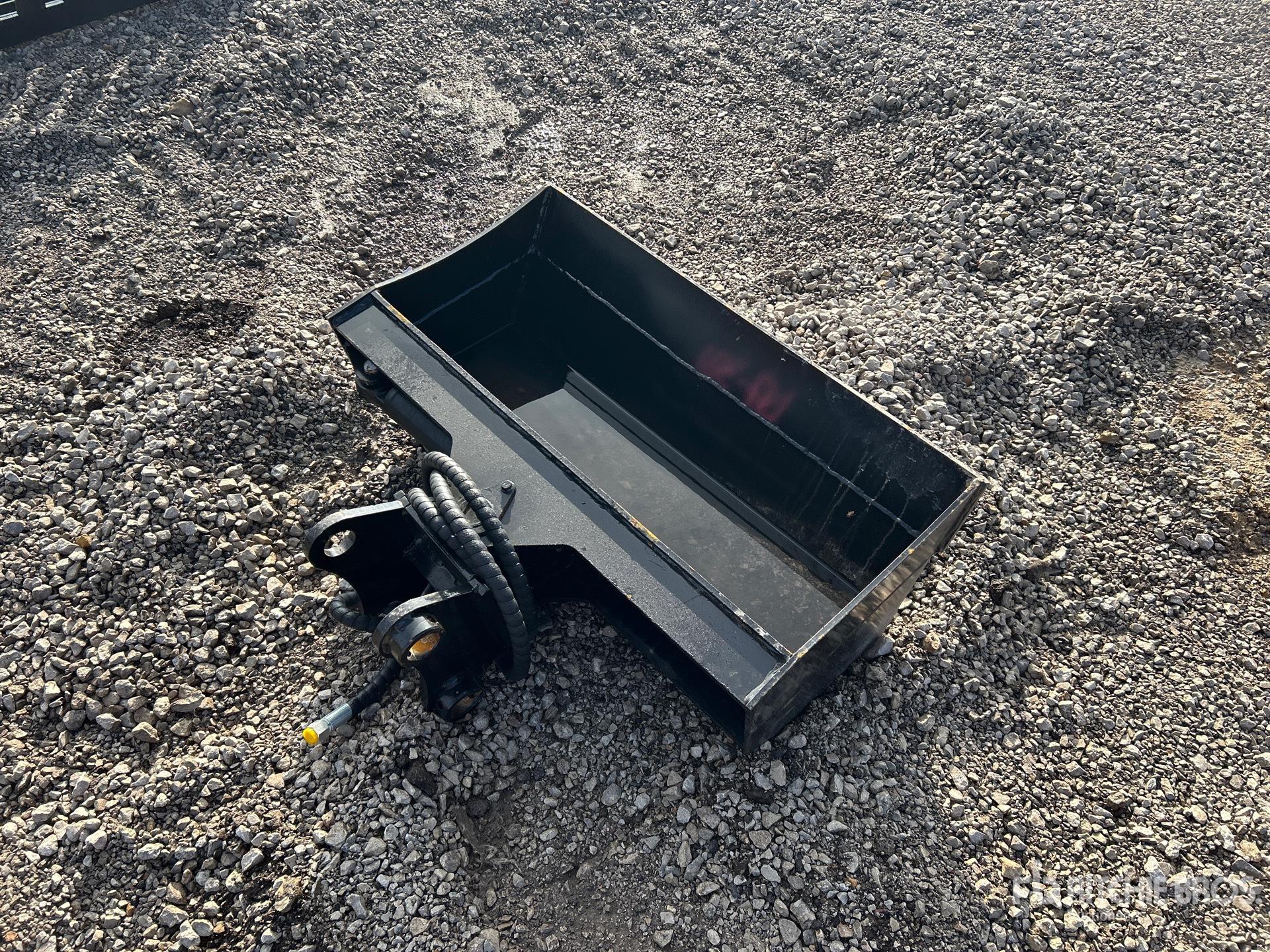 Aspect général with Image, coin arrière droit