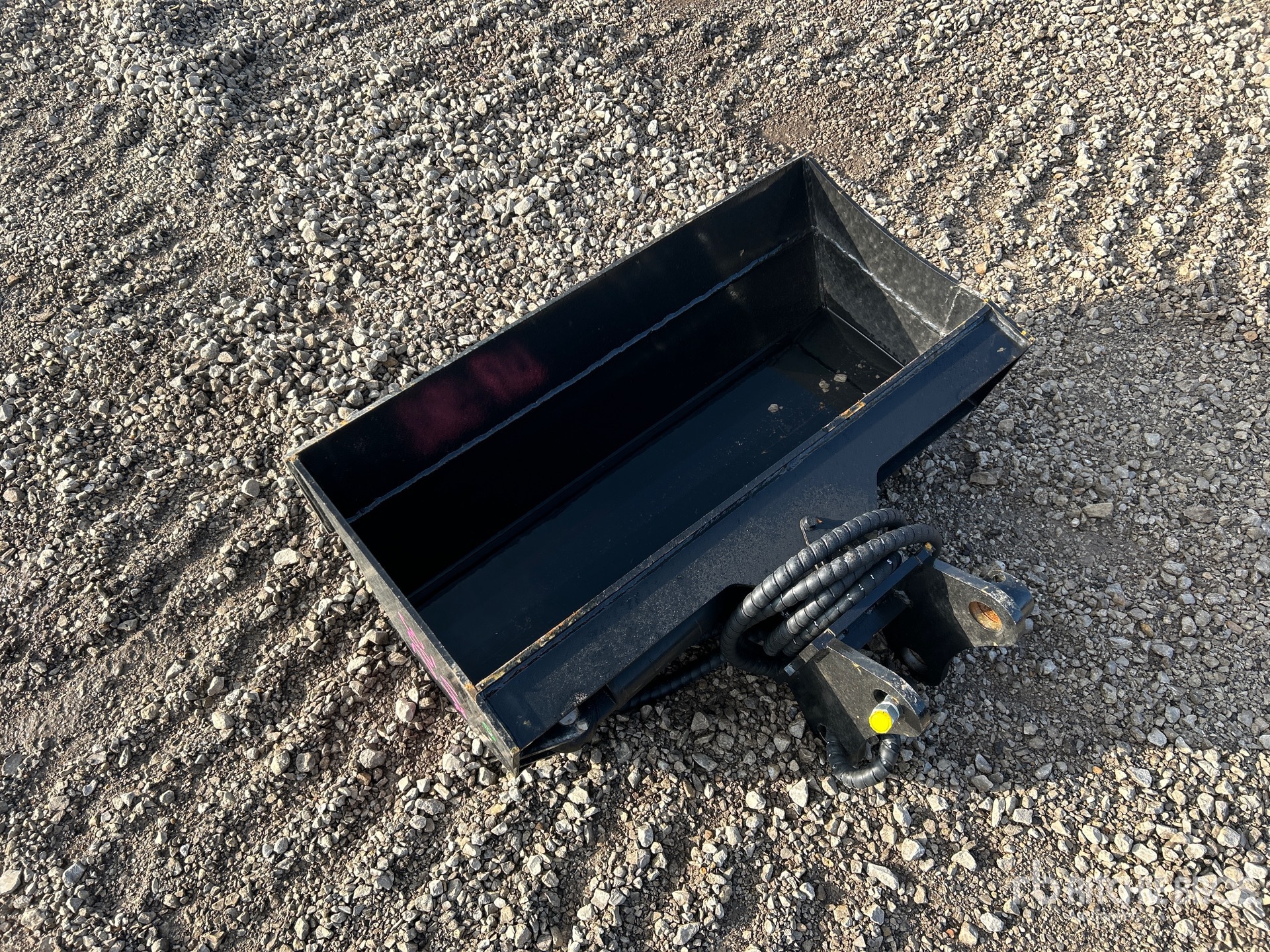 Aspect général with Image, coin arrière gauche