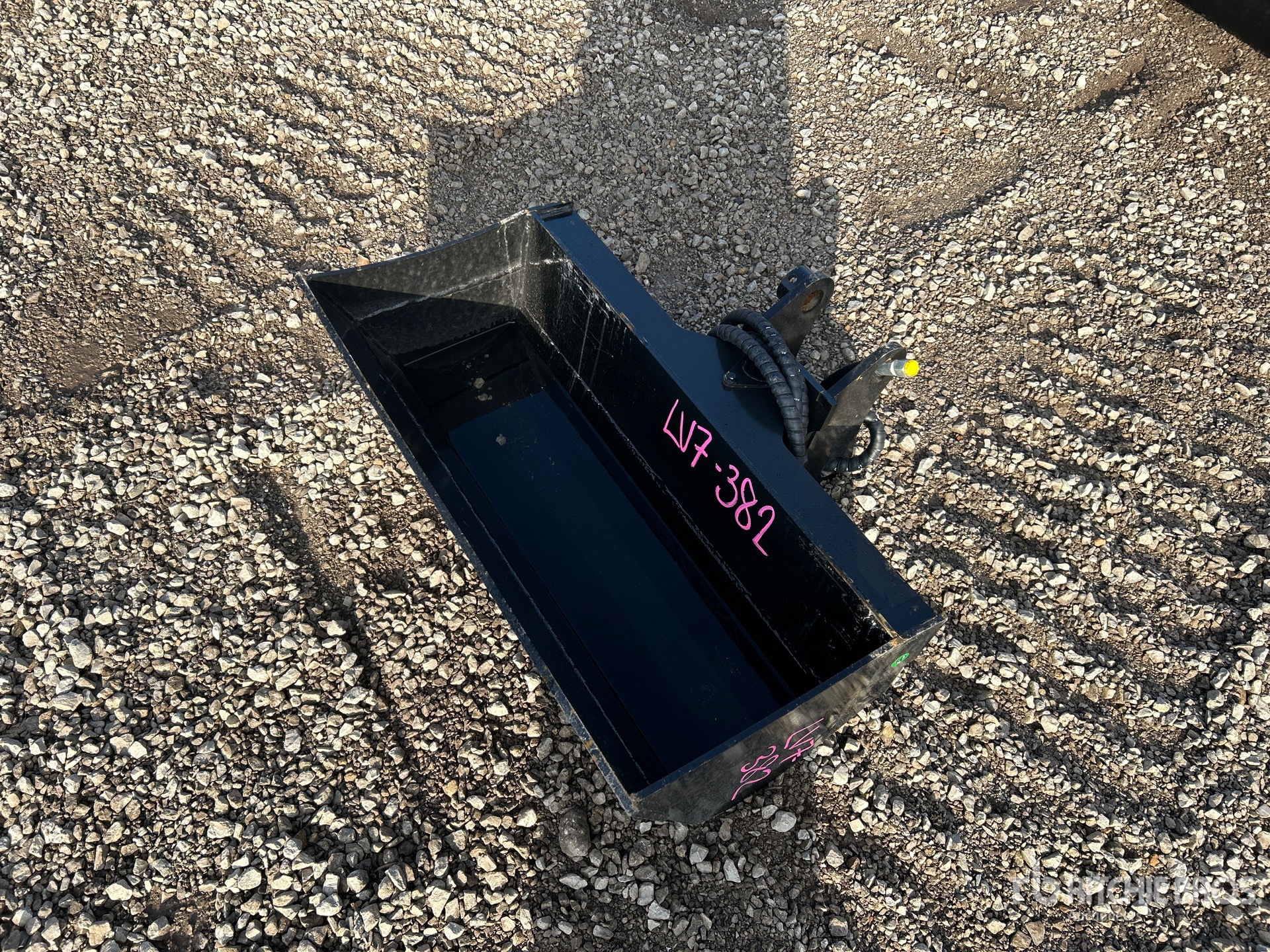 Aspect général with Image, coin avant gauche