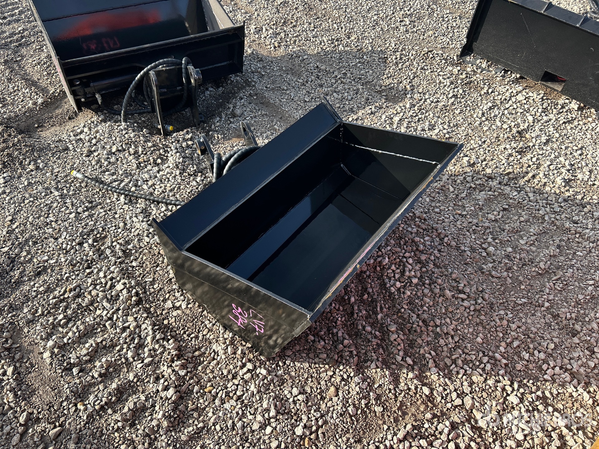 Aspect général with Image, coin arrière gauche