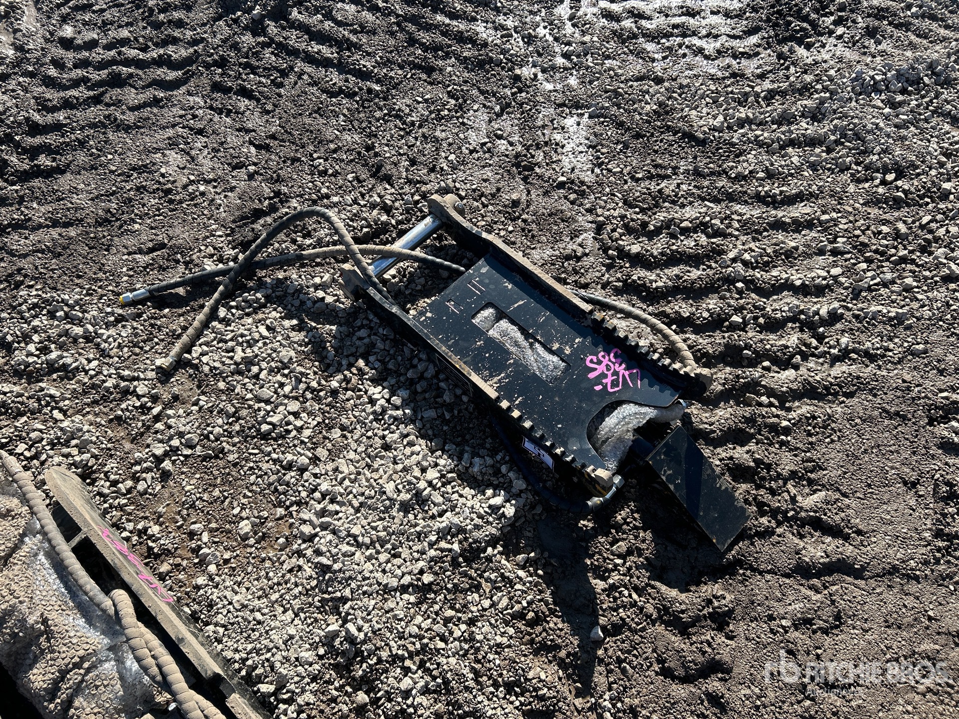 Aspect général with Image, coin arrière droit