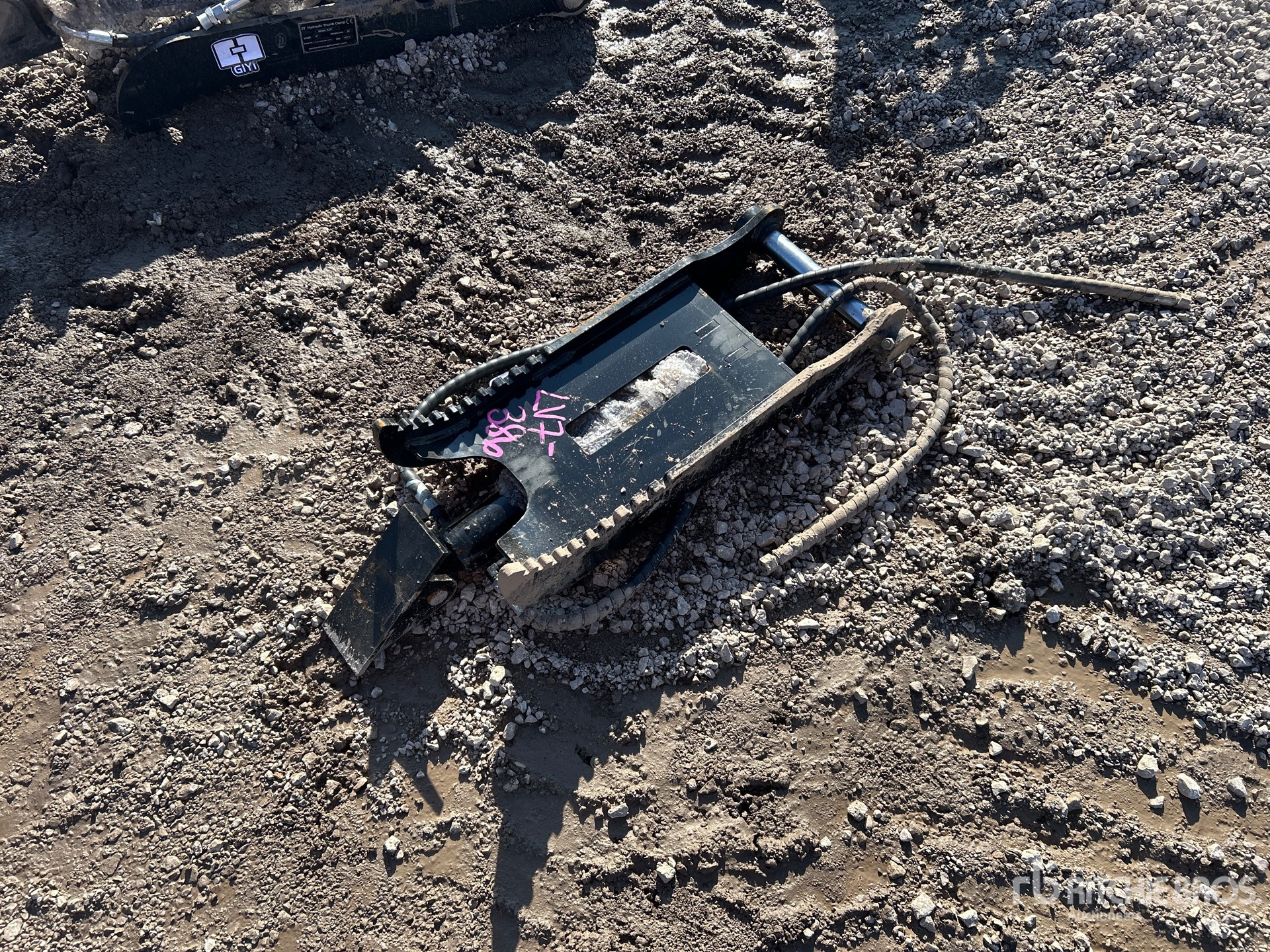 Aspect général with Image, coin arrière gauche