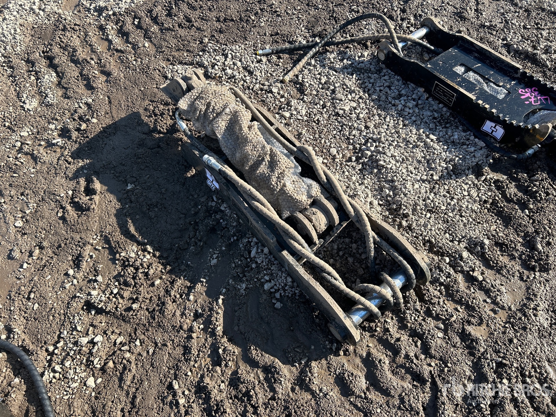 Aspect général with Image, coin arrière droit