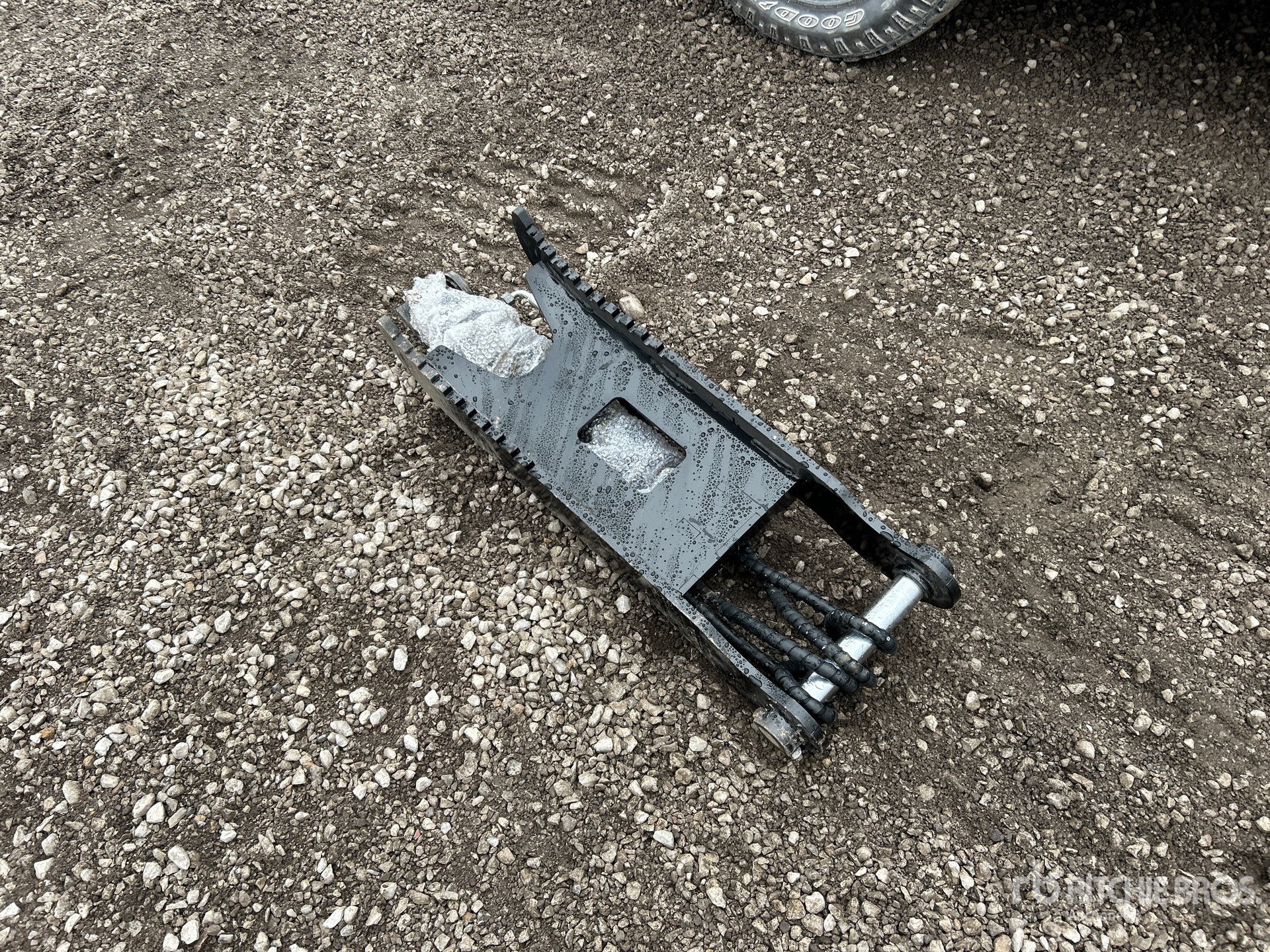 Aspect général with Image, coin arrière droit