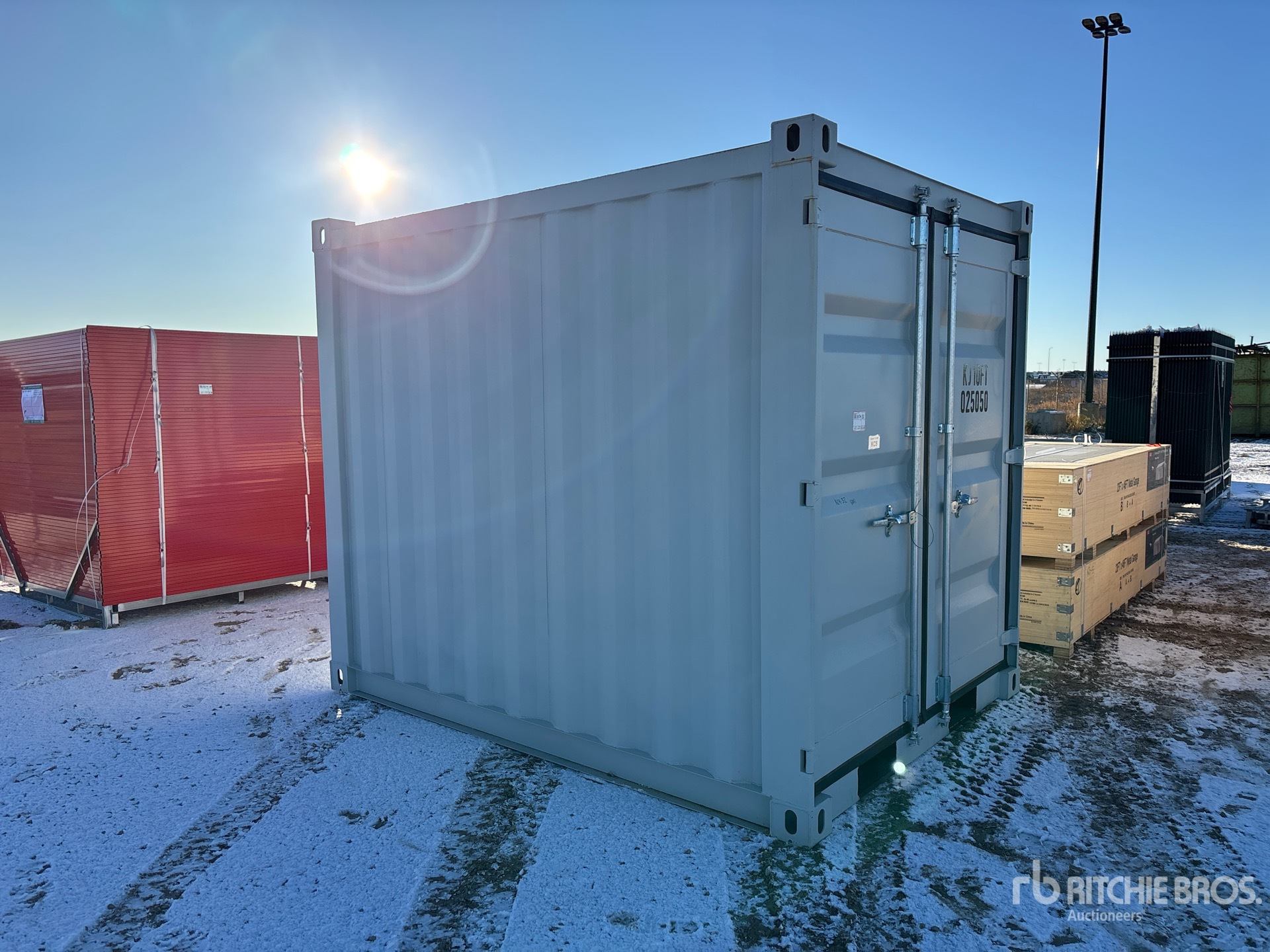 General Appearance with Picture, Right Front Corner