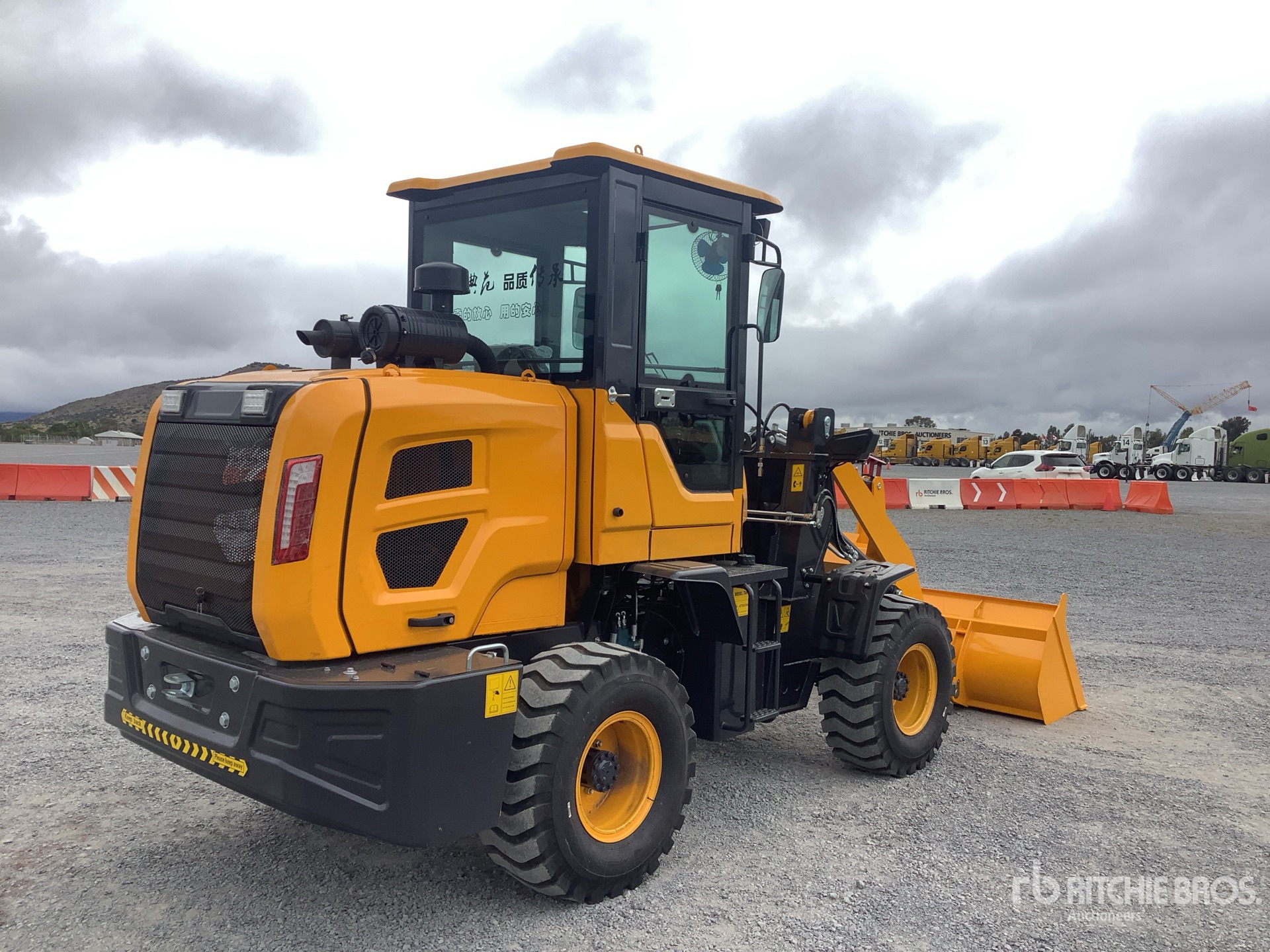 General Appearance with Picture, Right Rear Corner