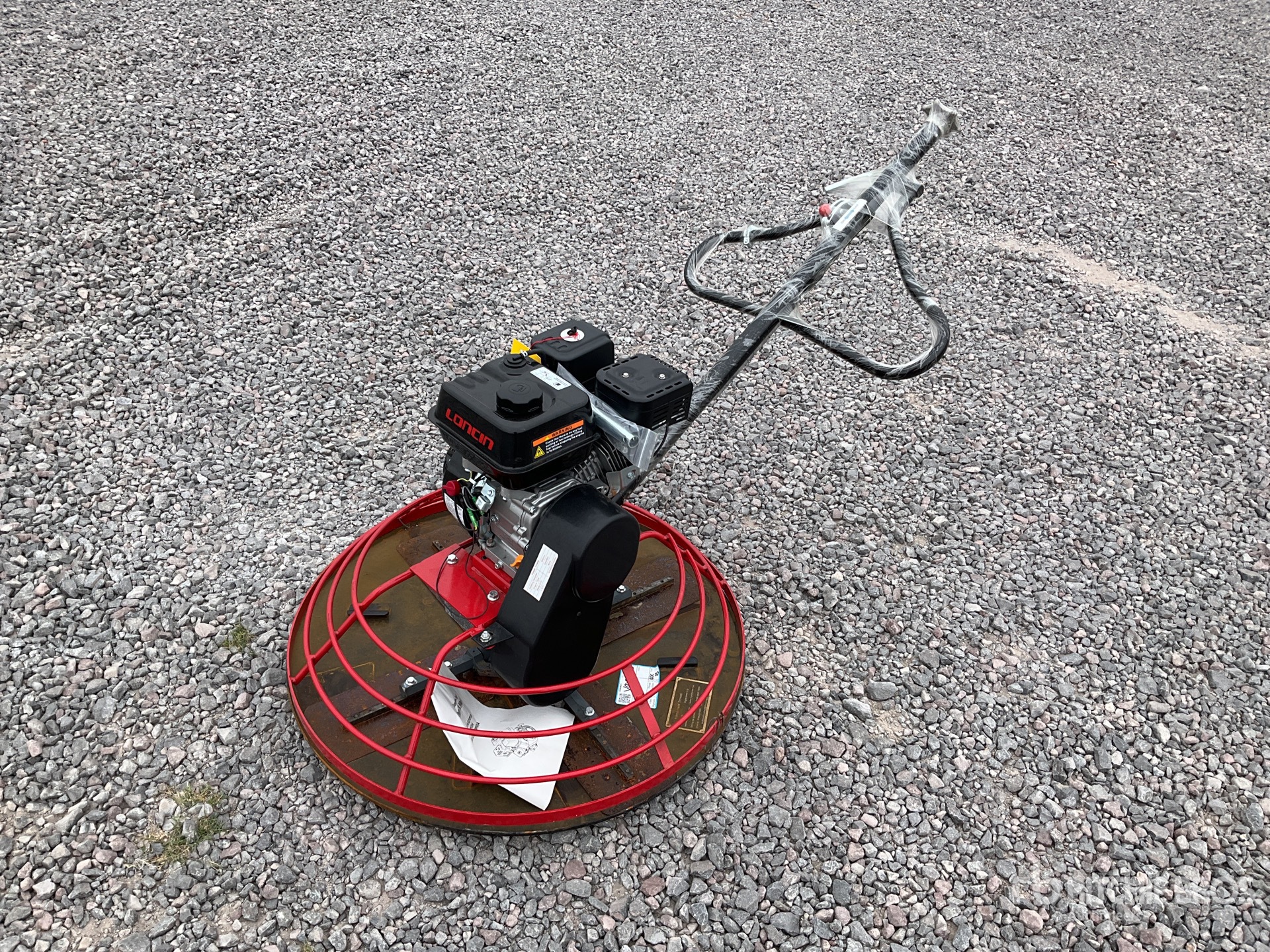 General Appearance with Foto, angolo anteriore sinistro