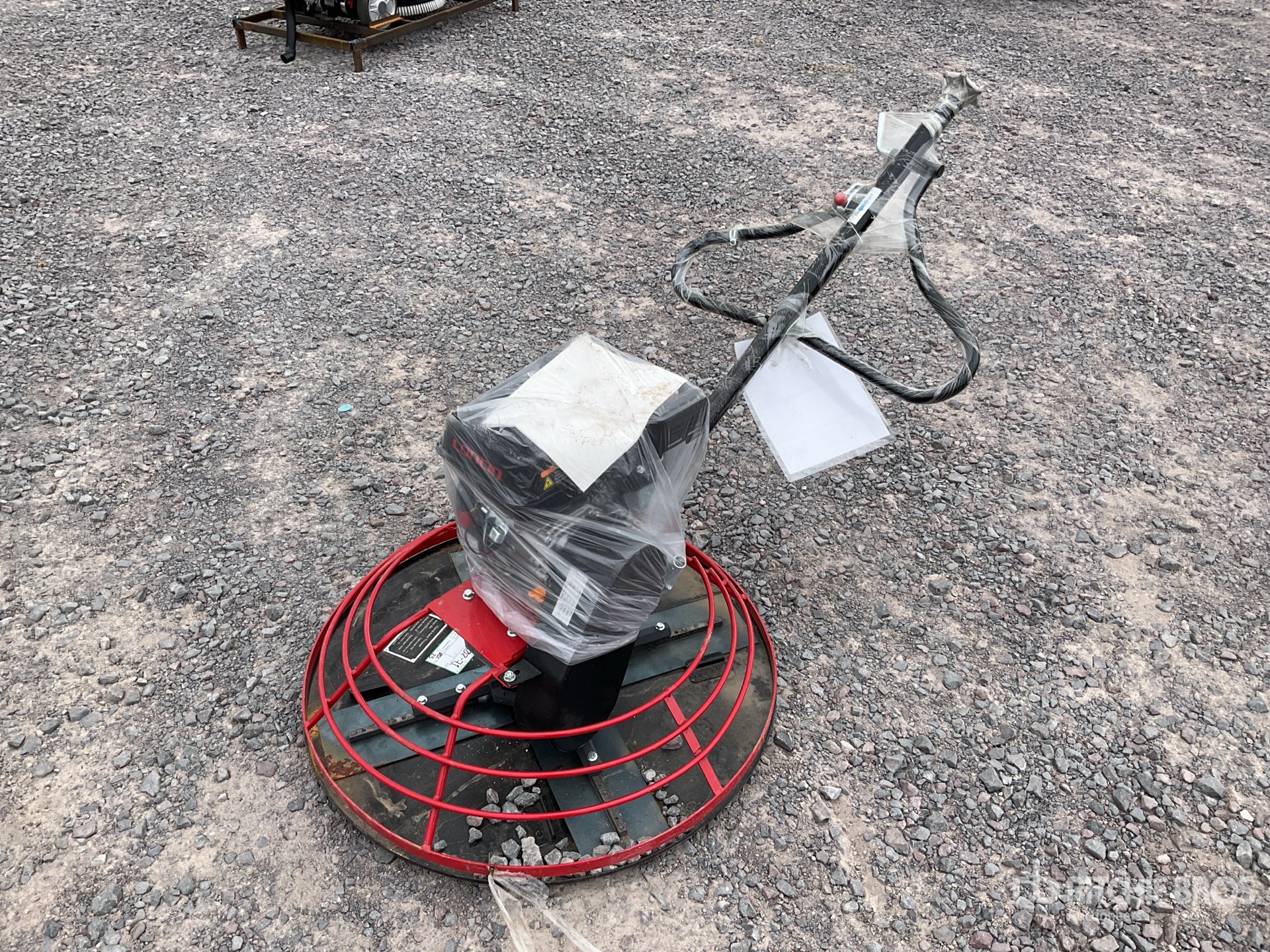 General Appearance with Foto, angolo anteriore sinistro