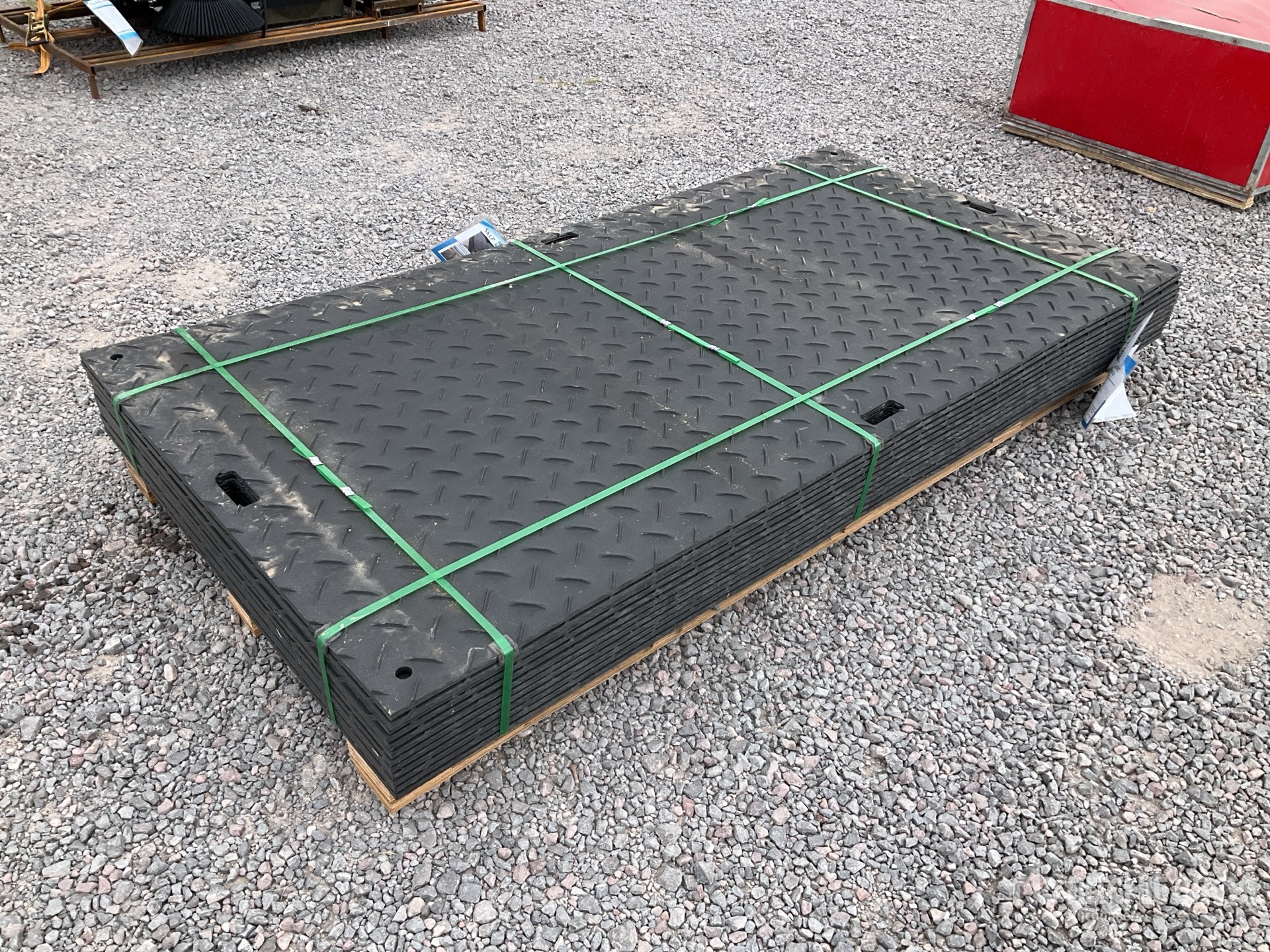 General Appearance with Bild, Ecke hinten rechts