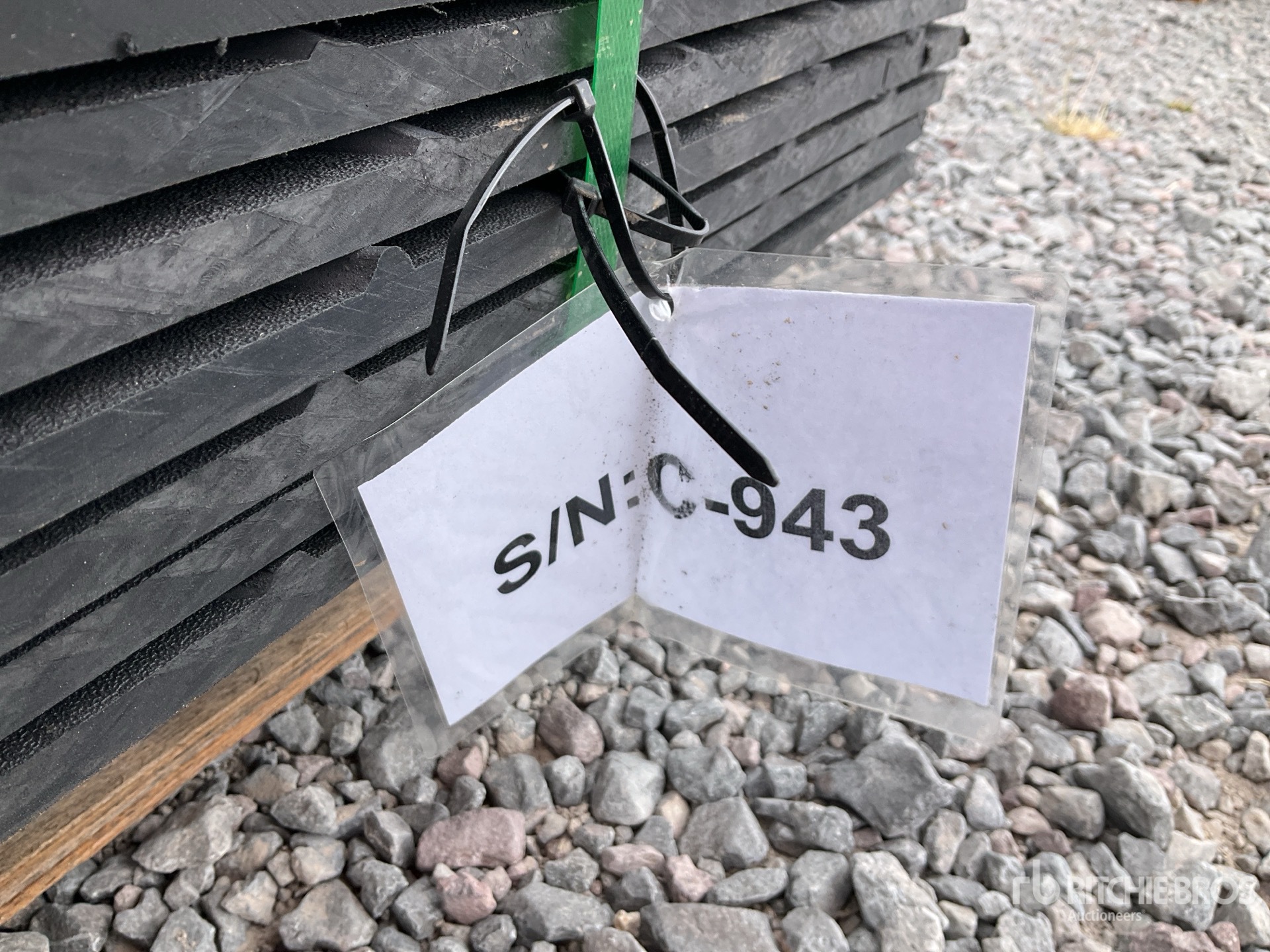 General Appearance with Seriennummer / FIN