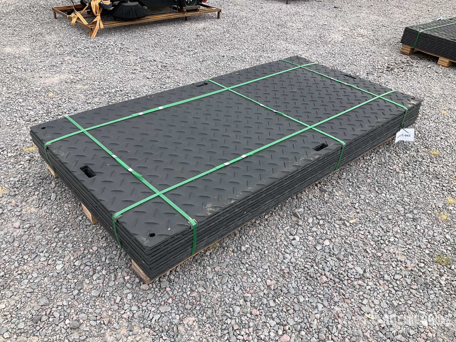 General Appearance with Bild, Ecke hinten rechts