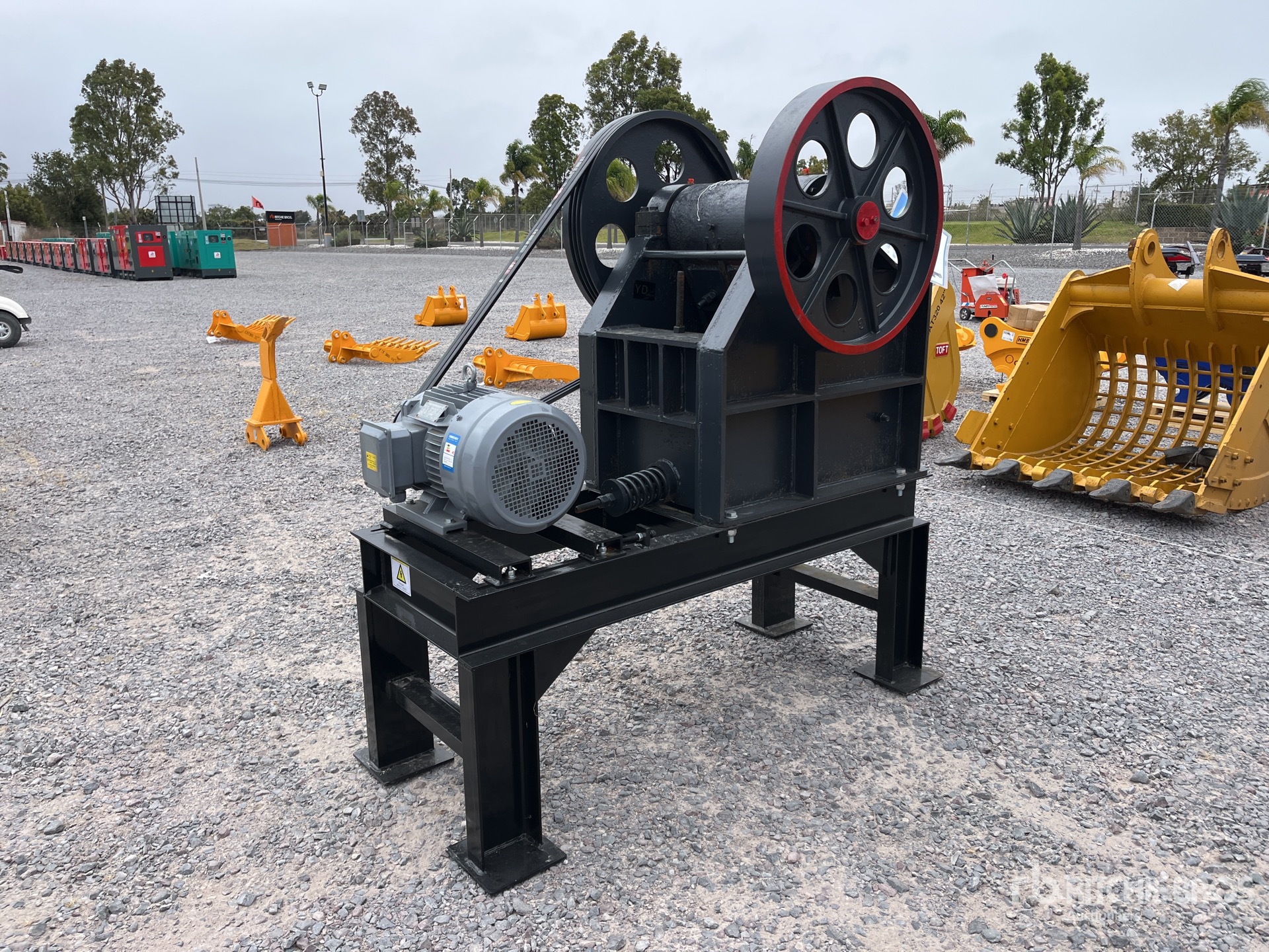 General Appearance with Picture, Left Front Corner