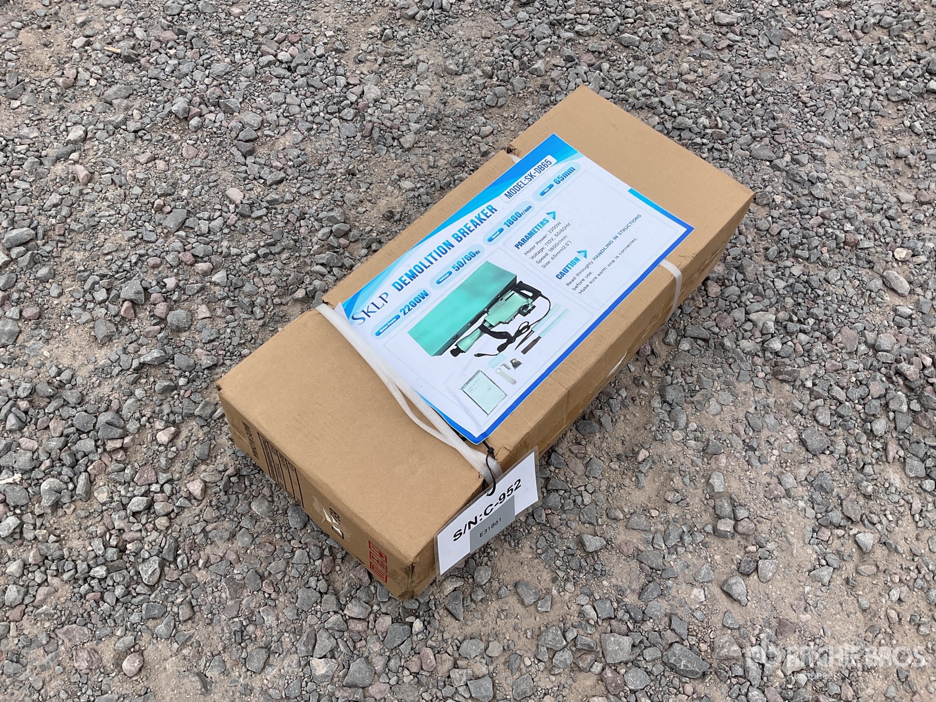 General Appearance with Picture, Left Front Corner