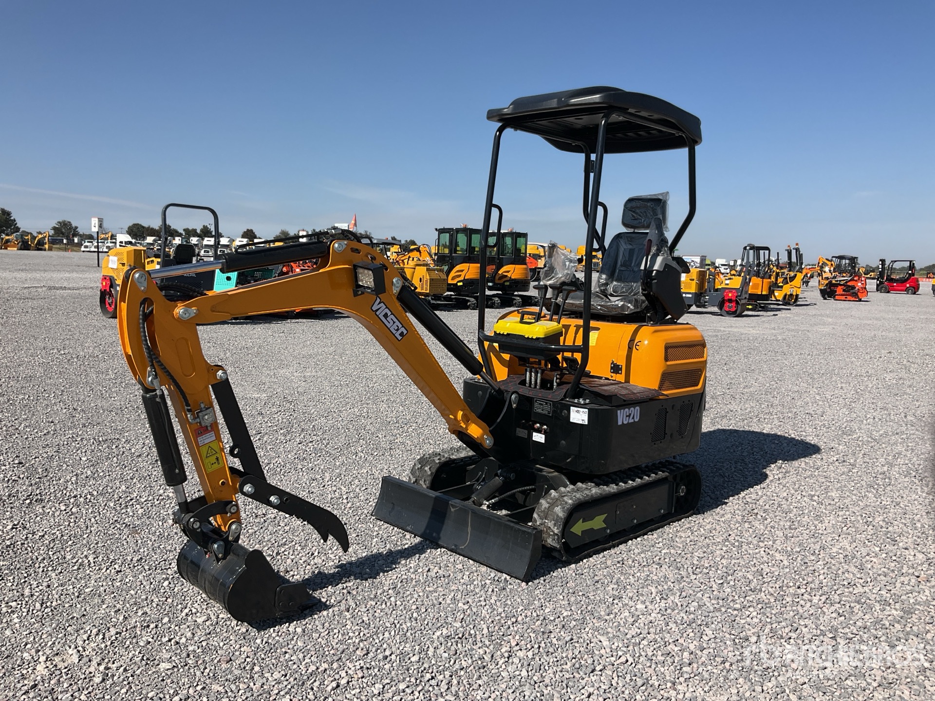 General Appearance with Picture, Left Front Corner