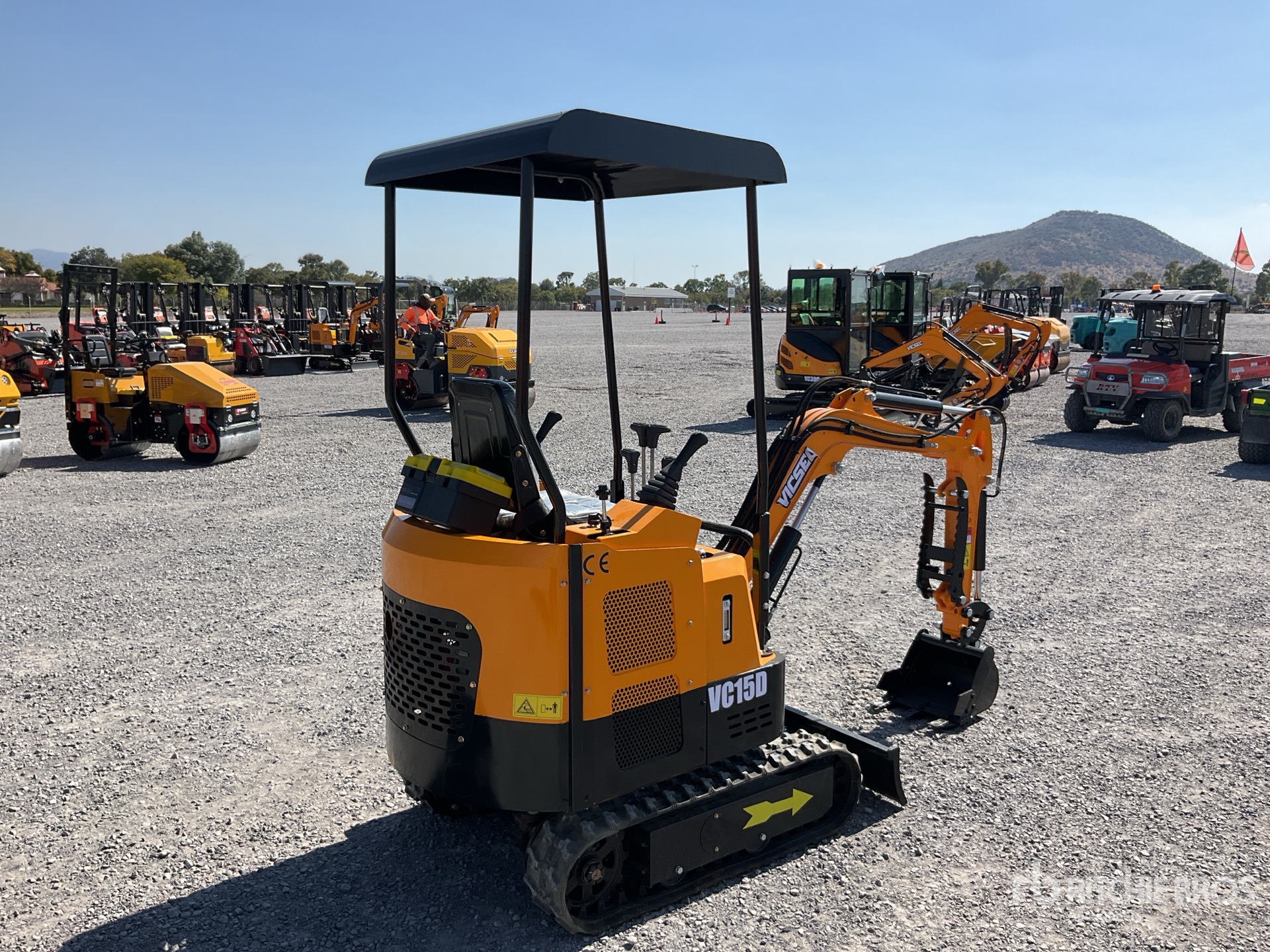 General Appearance with Foto, angolo anteriore sinistro