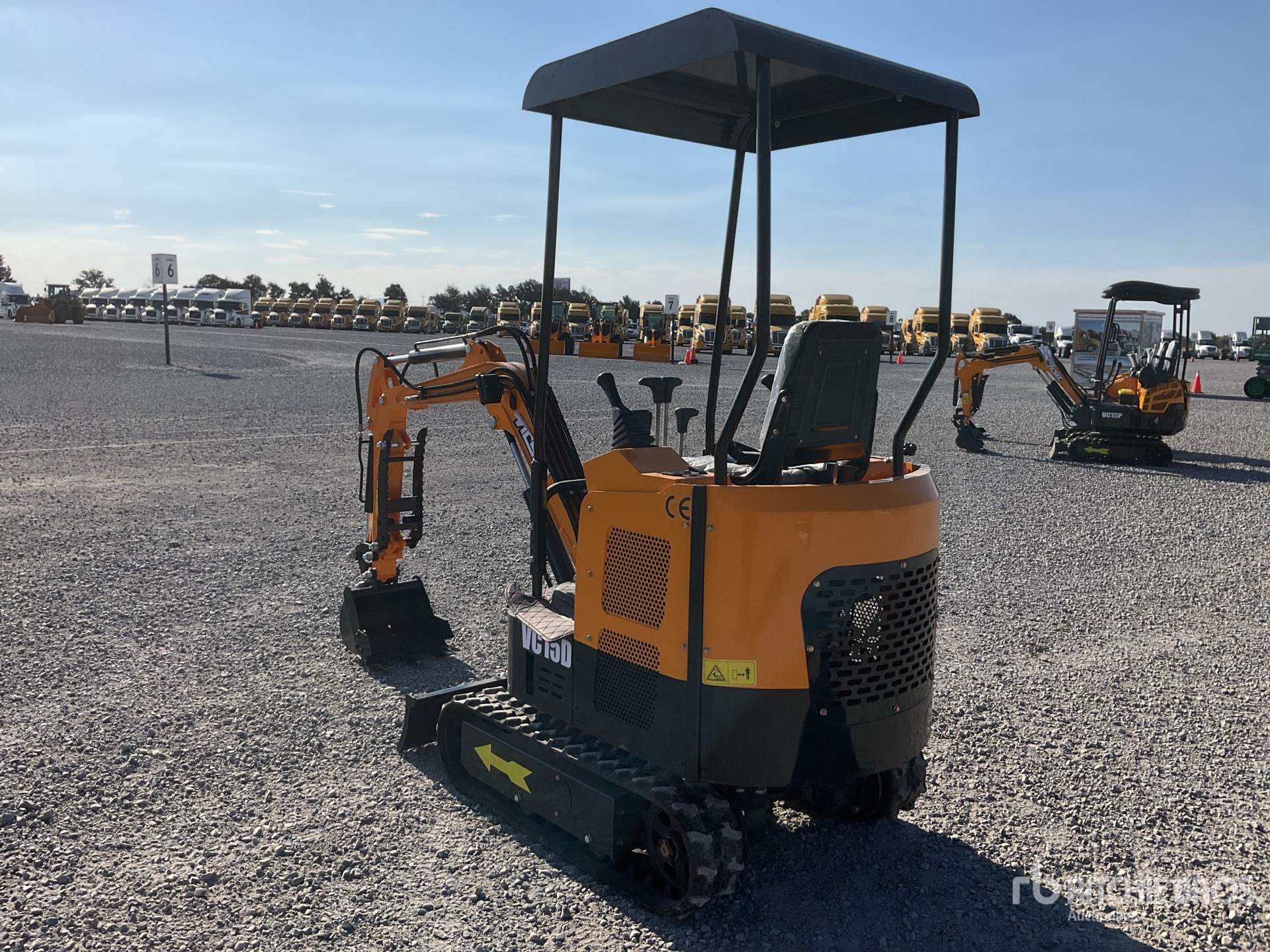 General Appearance with Foto, angolo posteriore sinistro