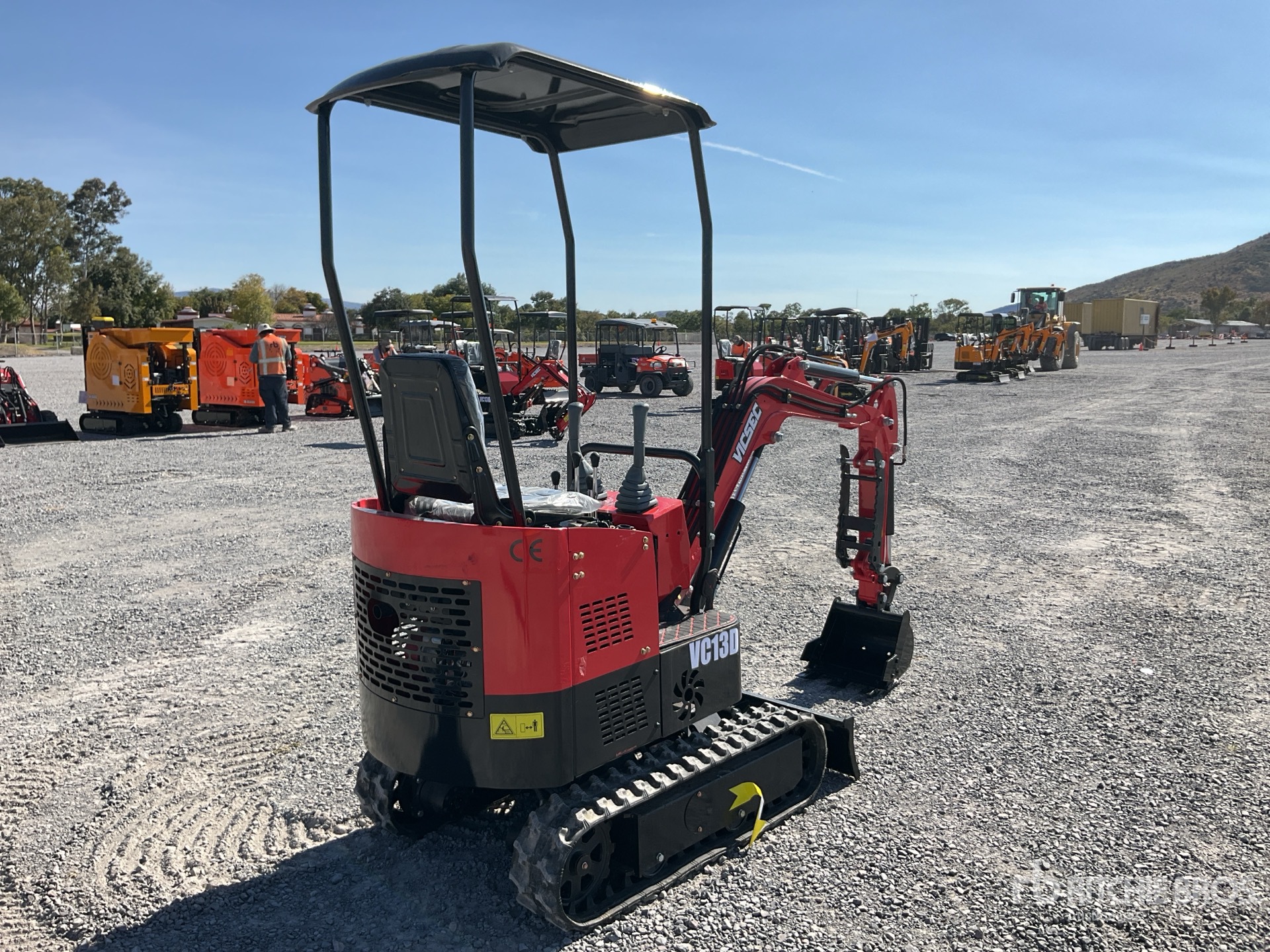 General Appearance with Foto, angolo anteriore sinistro