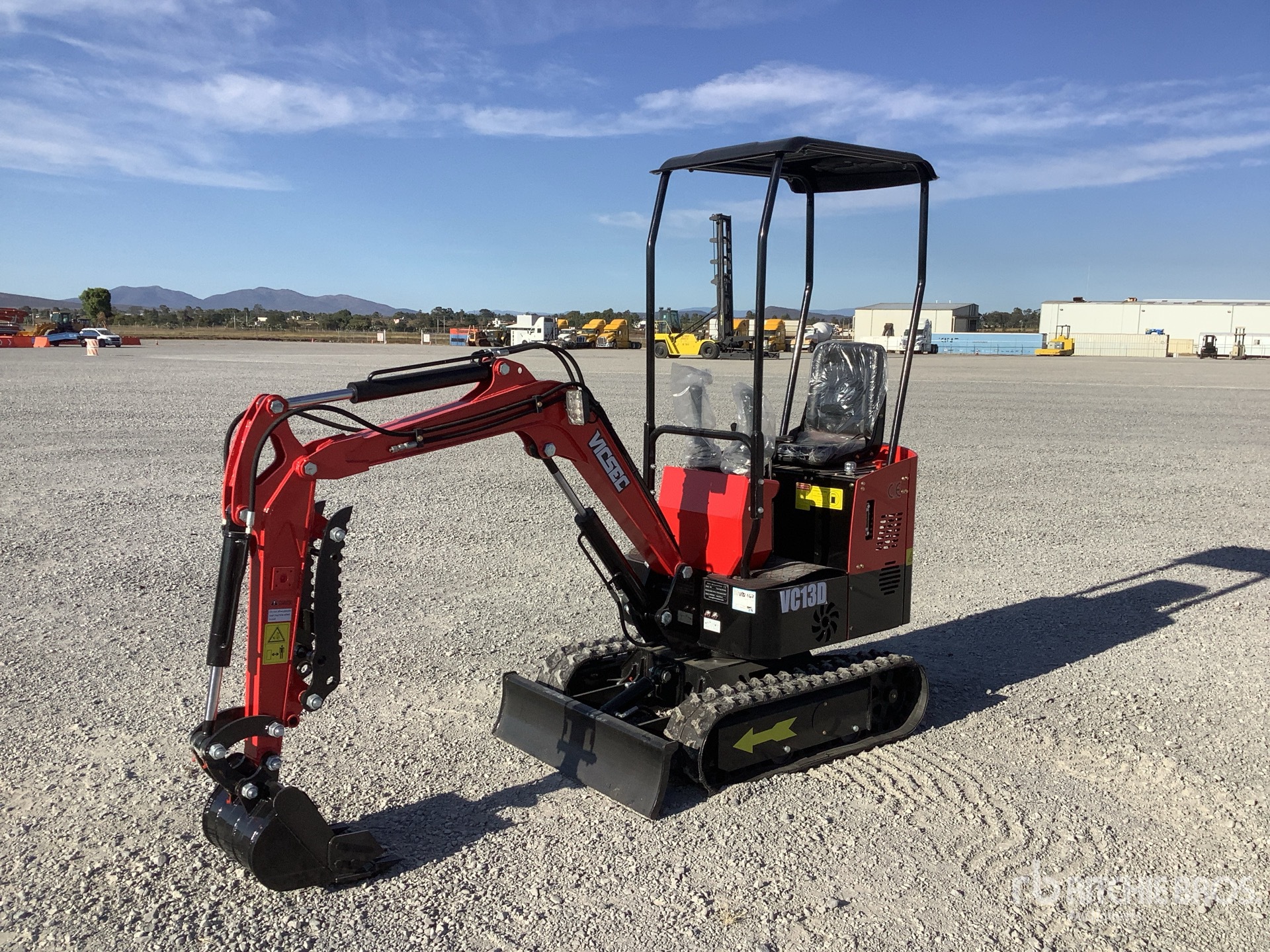 General Appearance with Foto, angolo anteriore sinistro