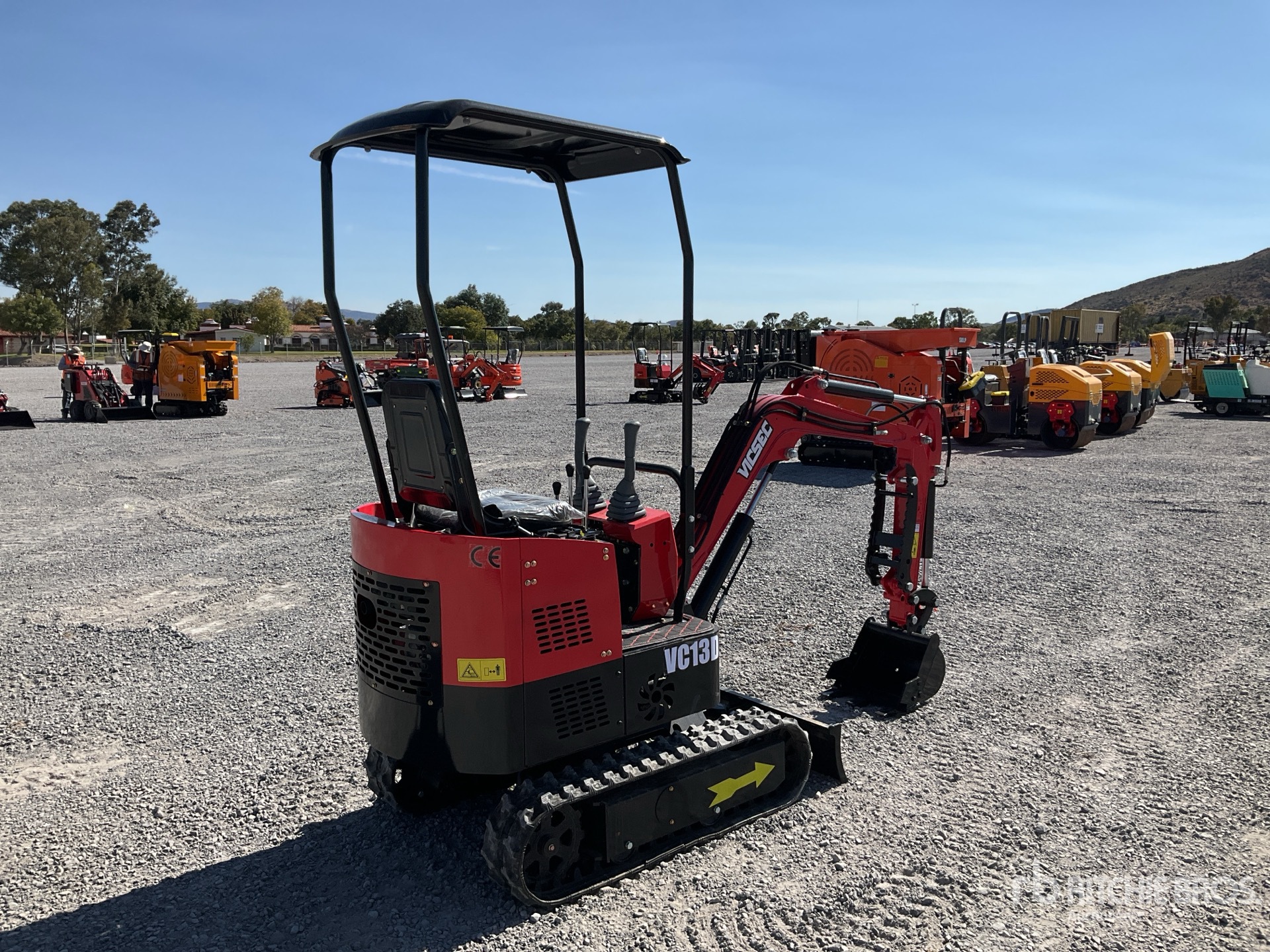 General Appearance with Foto, angolo anteriore sinistro