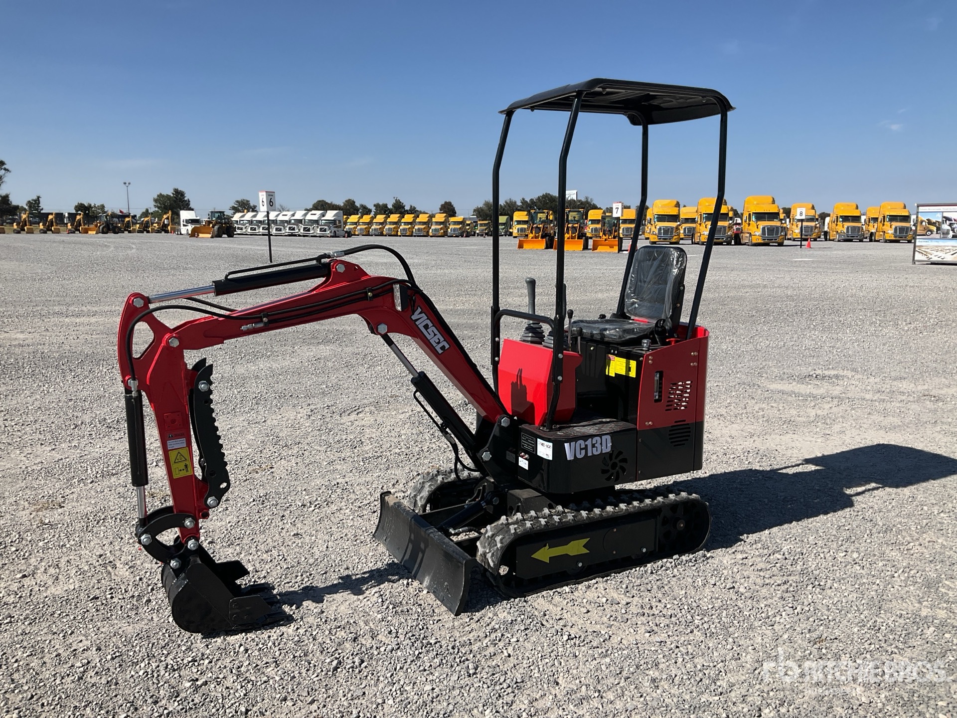 General Appearance with Foto, angolo anteriore sinistro