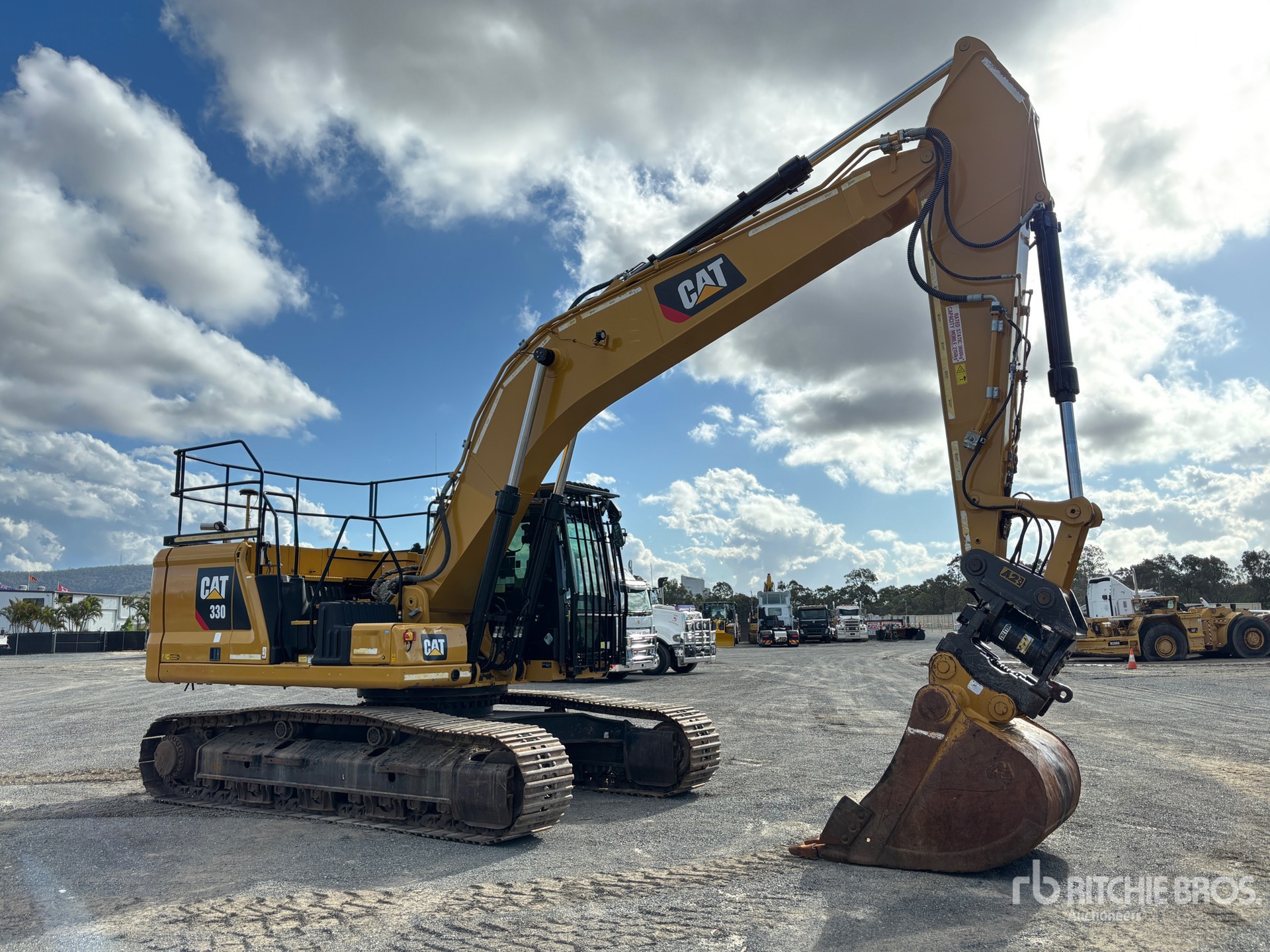 General Appearance with Picture, Right Front Corner