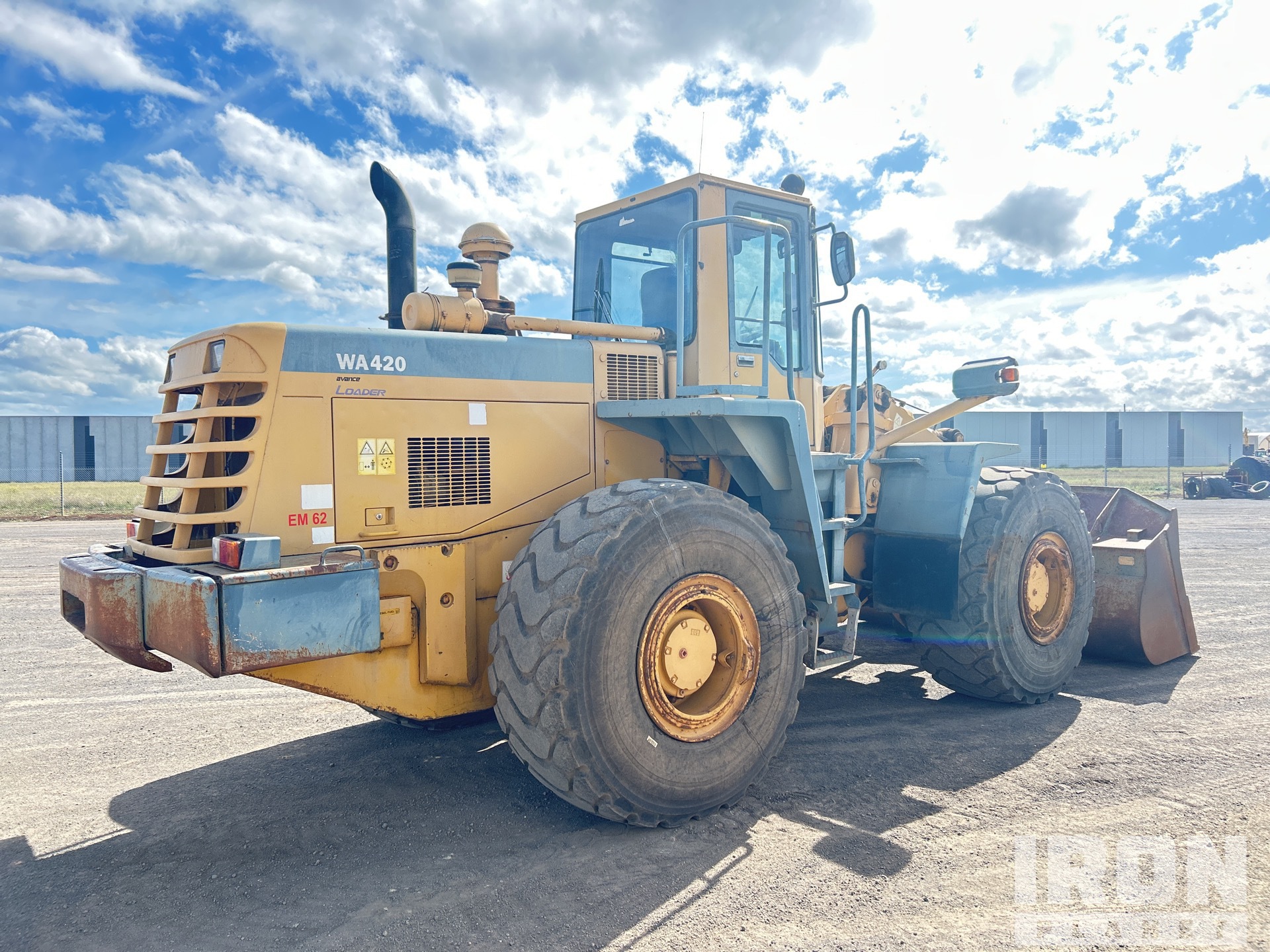 General Appearance with Picture, Right Rear Corner