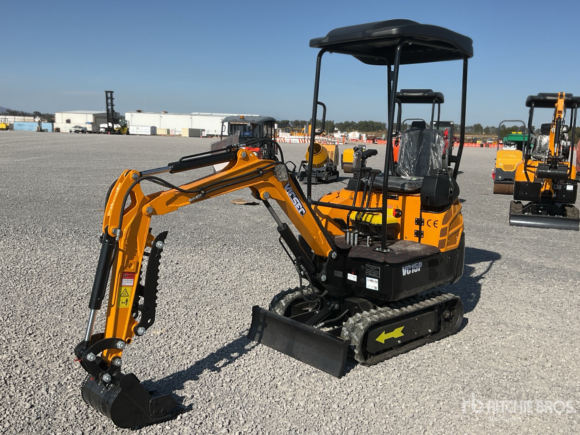 General Appearance with Foto, angolo anteriore sinistro