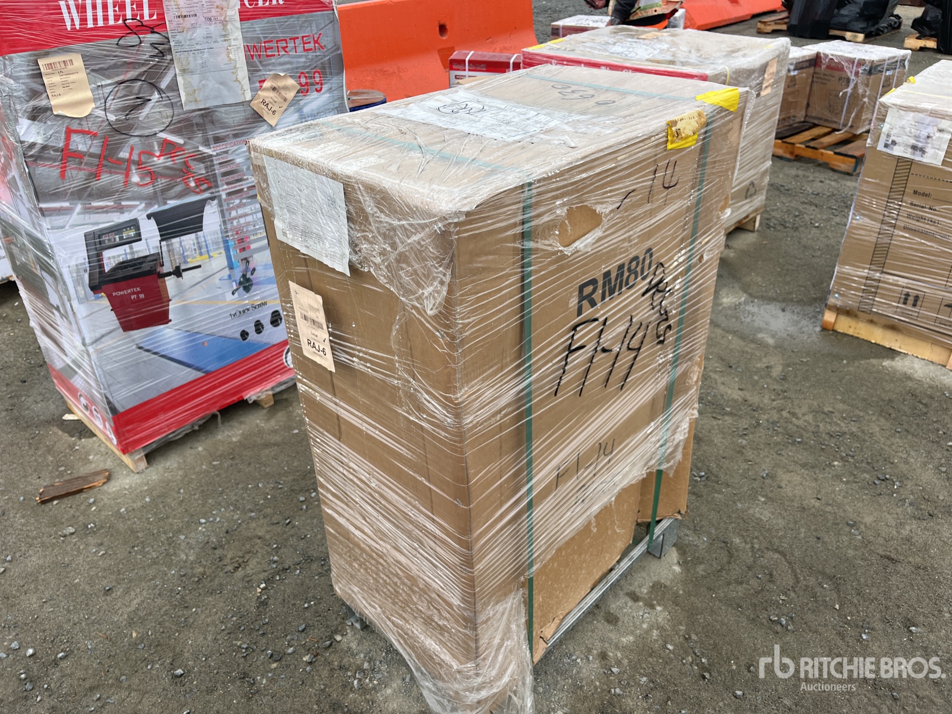 General Appearance with Picture, Right Front Corner