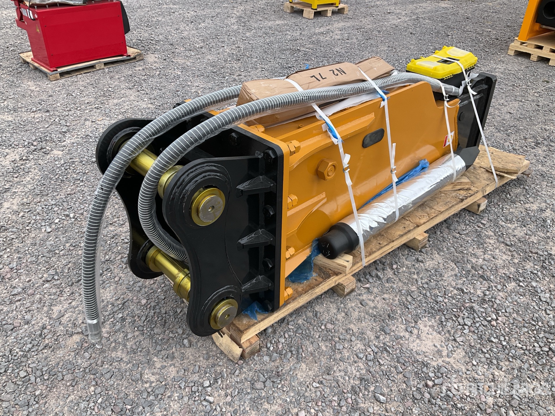 General Appearance with Bild, Ecke hinten rechts