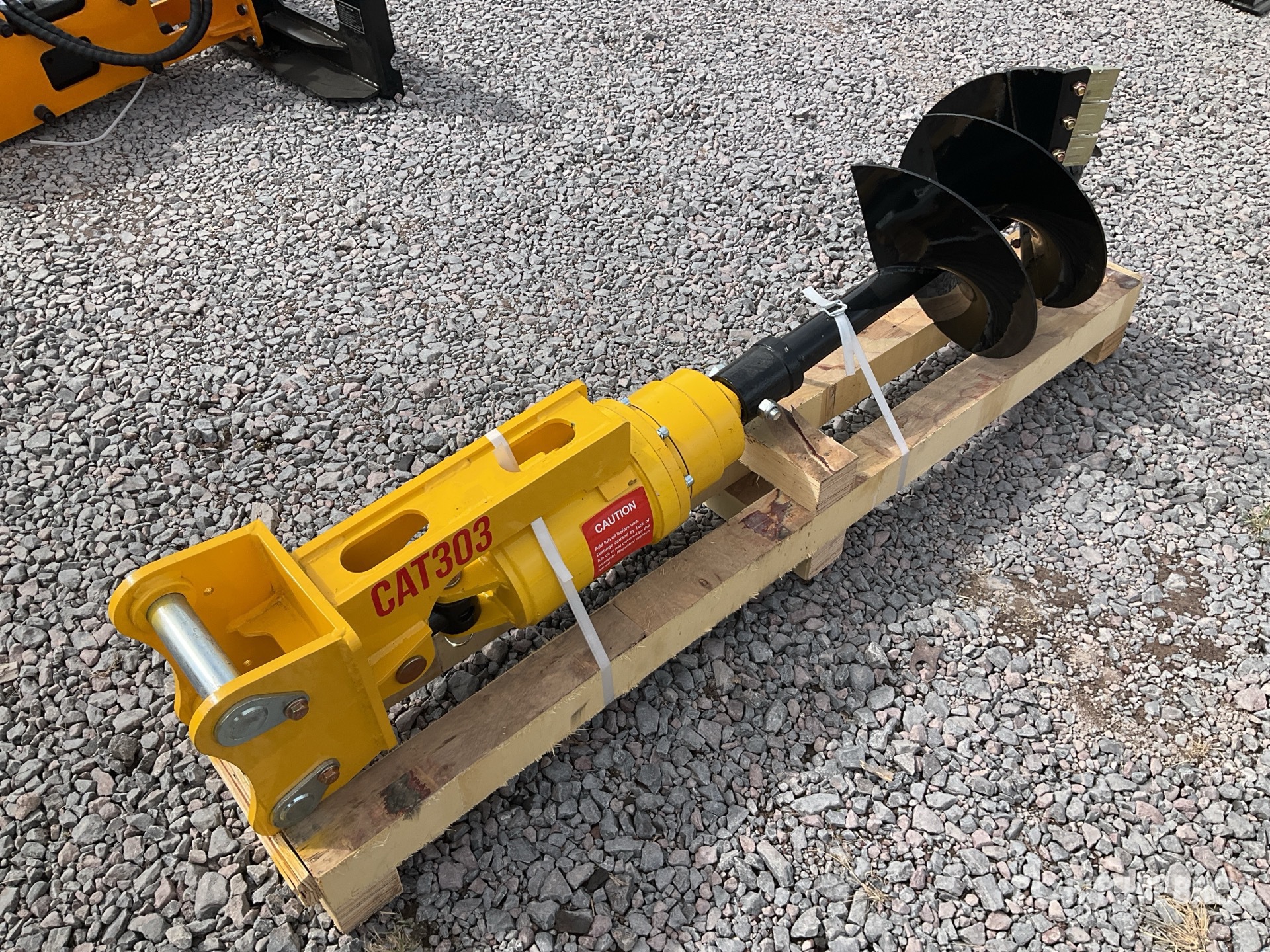 General Appearance with Bild, Ecke hinten rechts