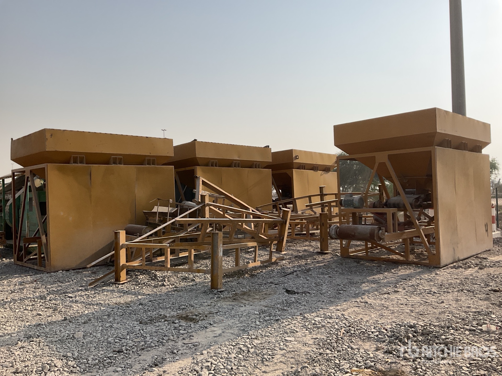 General Appearance with Imagen: esquina trasera izquierda