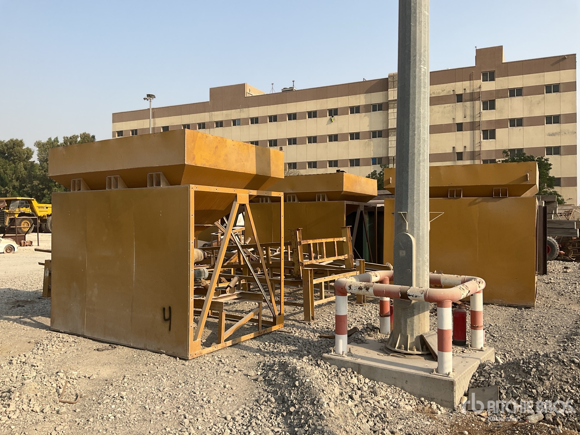 General Appearance with Imagen: esquina trasera derecha