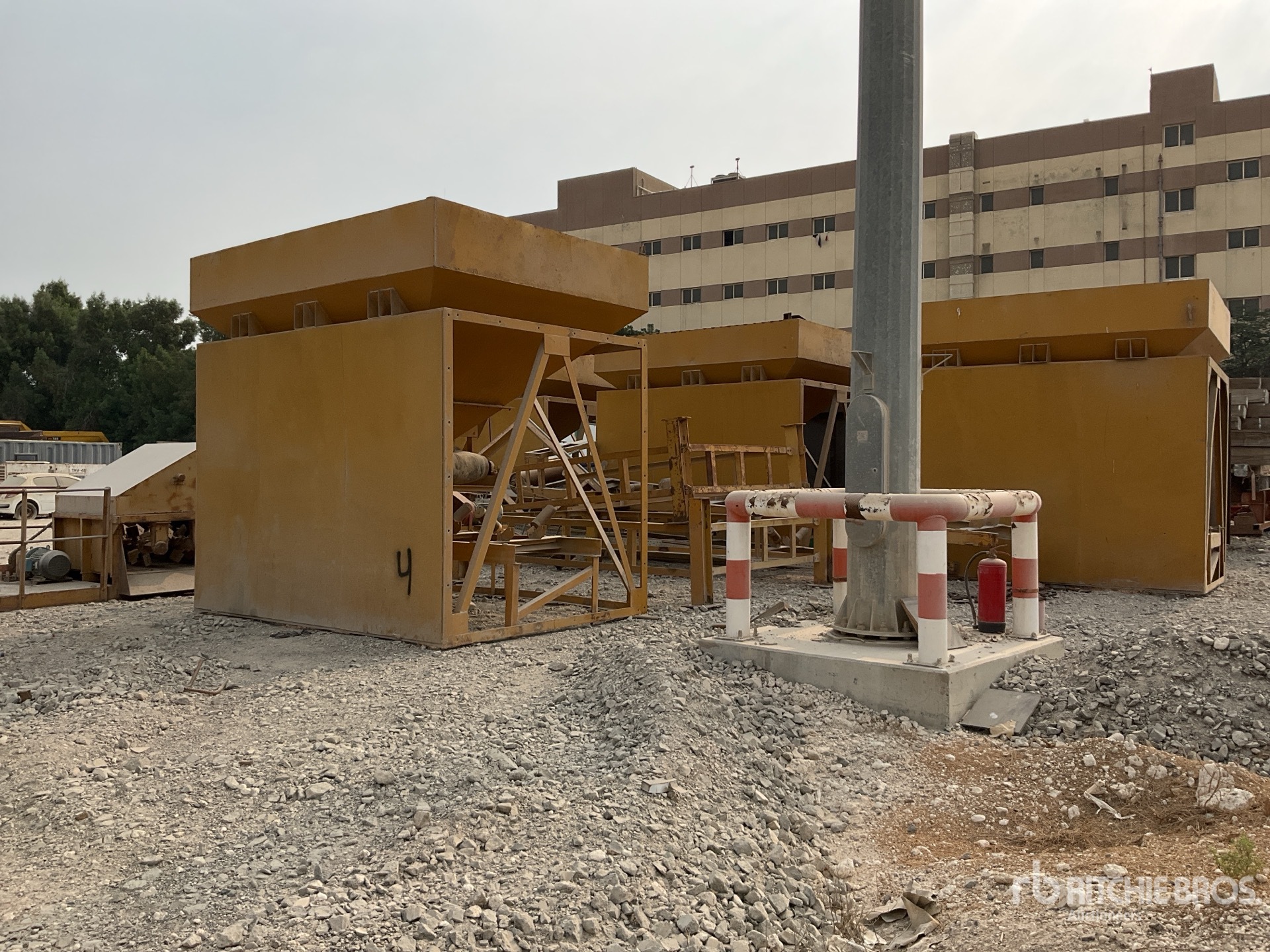 General Appearance with Imagen: esquina trasera derecha