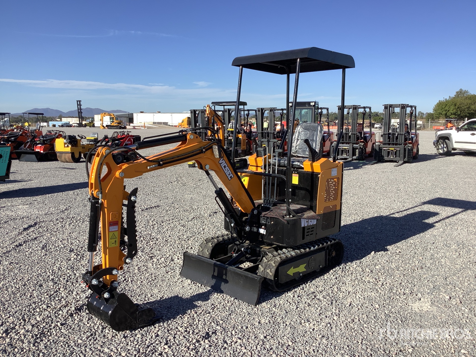 General Appearance with Foto, angolo anteriore sinistro