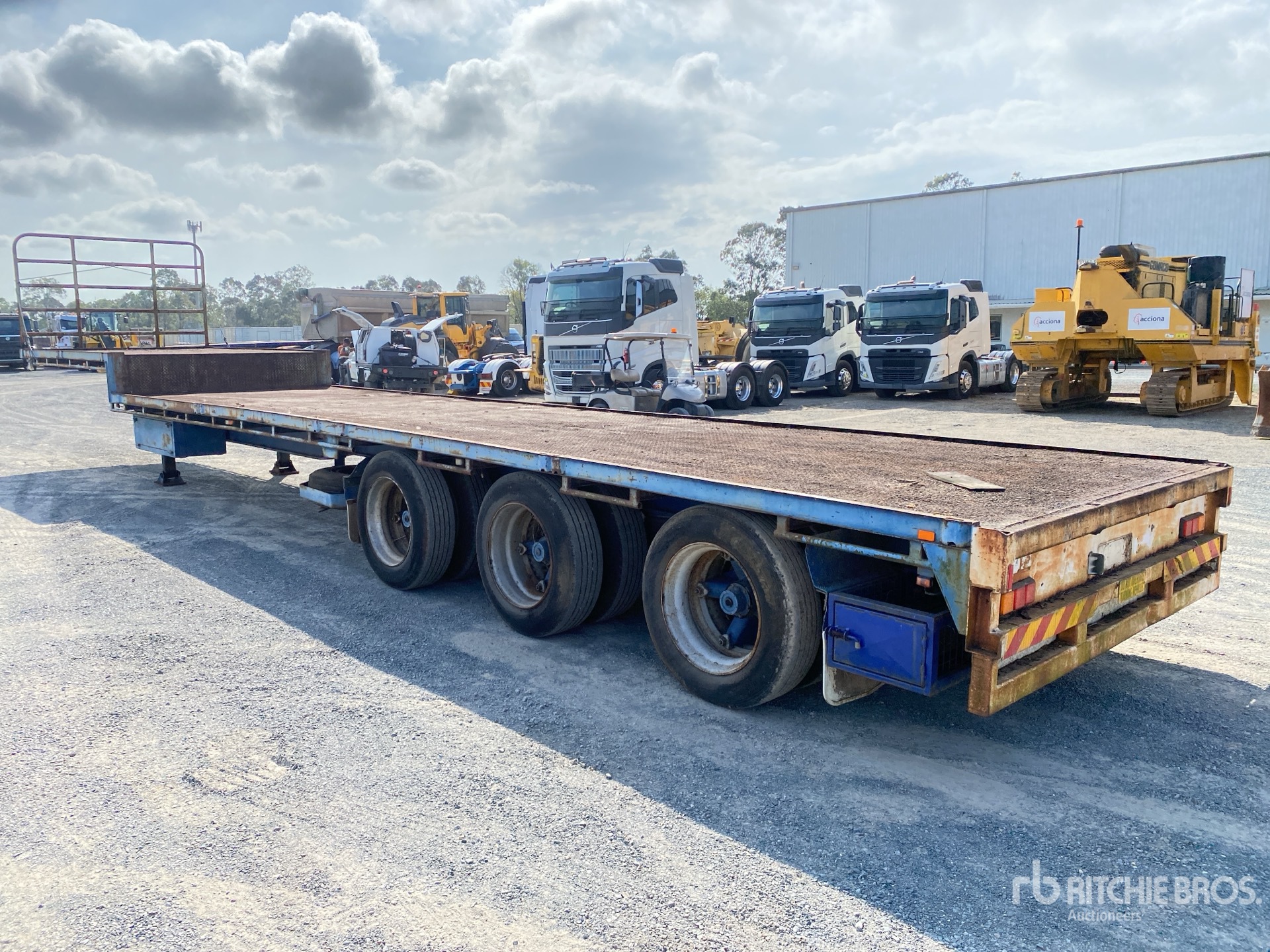 General Appearance with Imagen: esquina trasera derecha