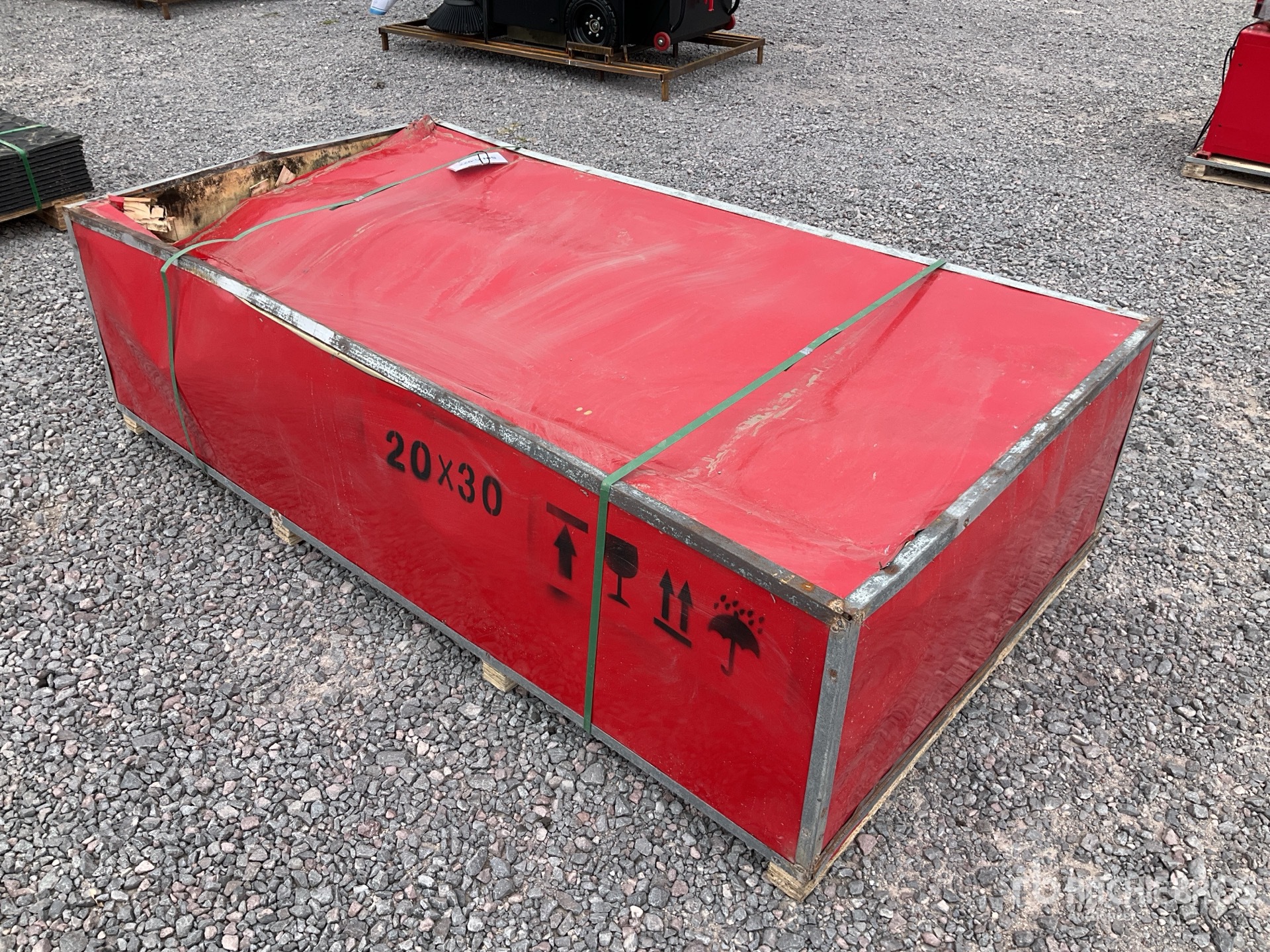 General Appearance with Bild, Ecke vorne rechts