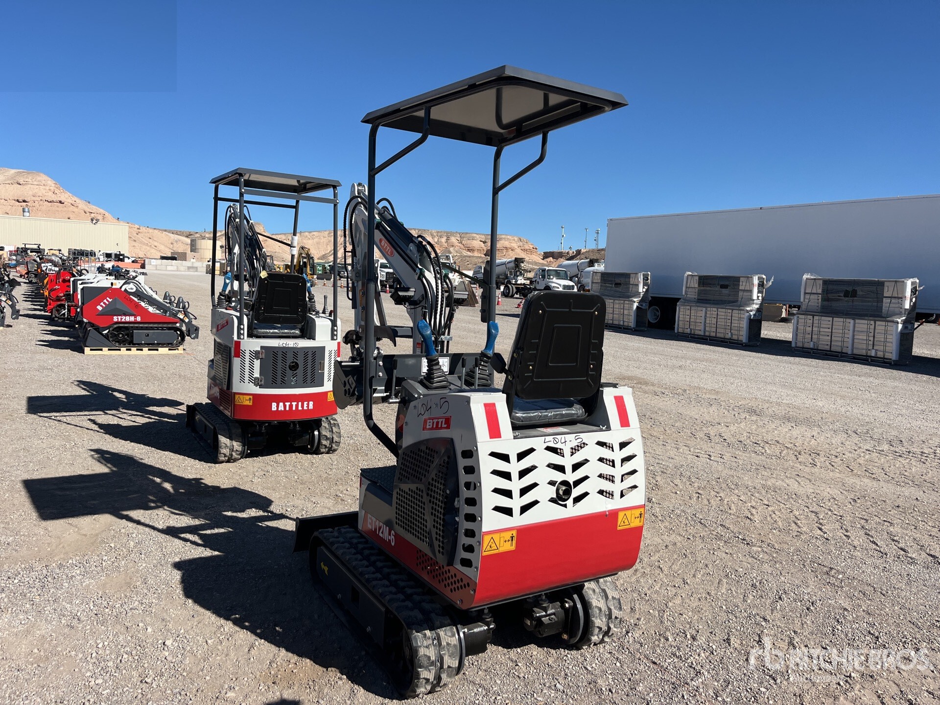 General Appearance with Picture, Left Rear Corner