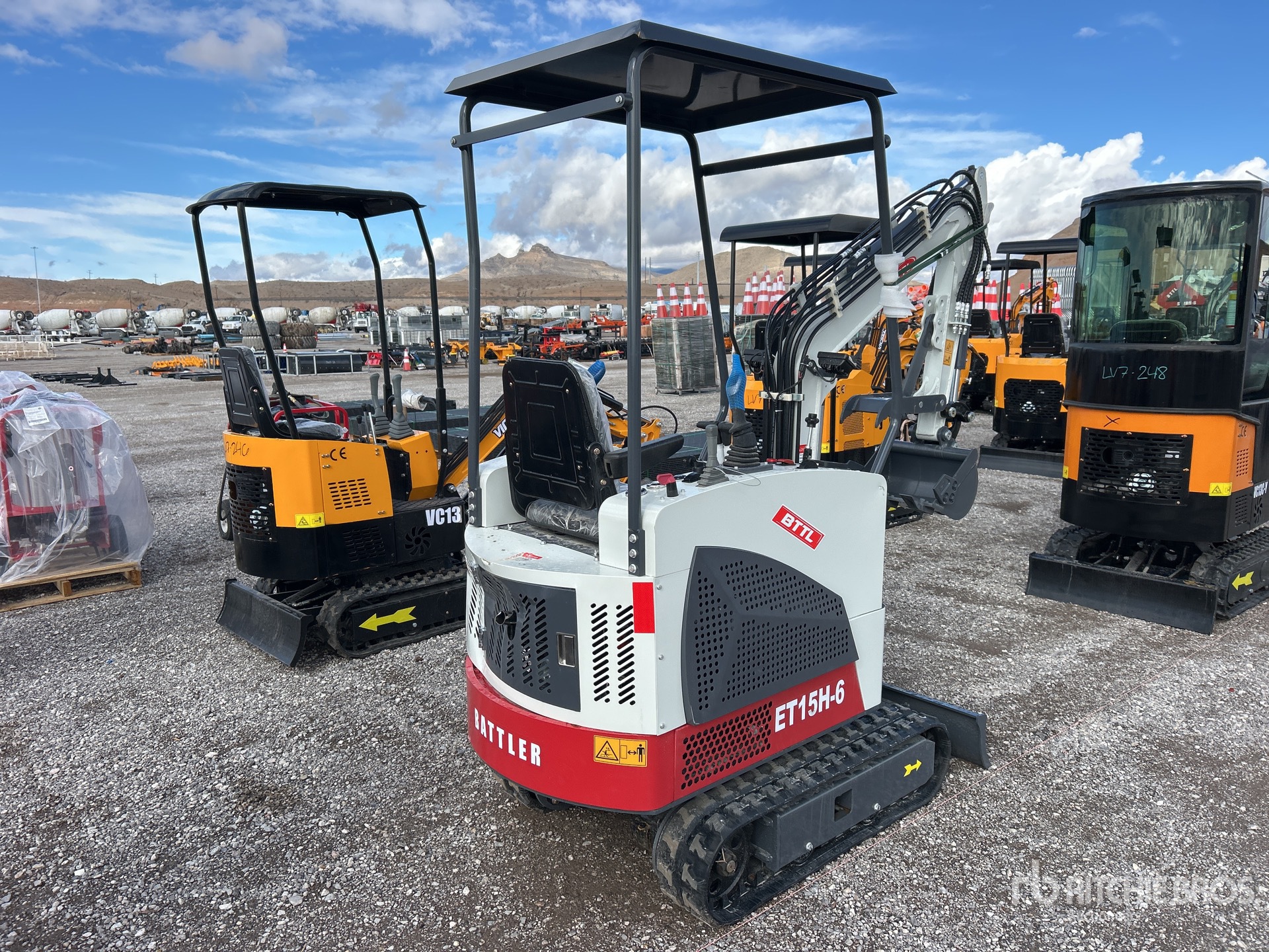 General Appearance with Picture, Right Rear Corner