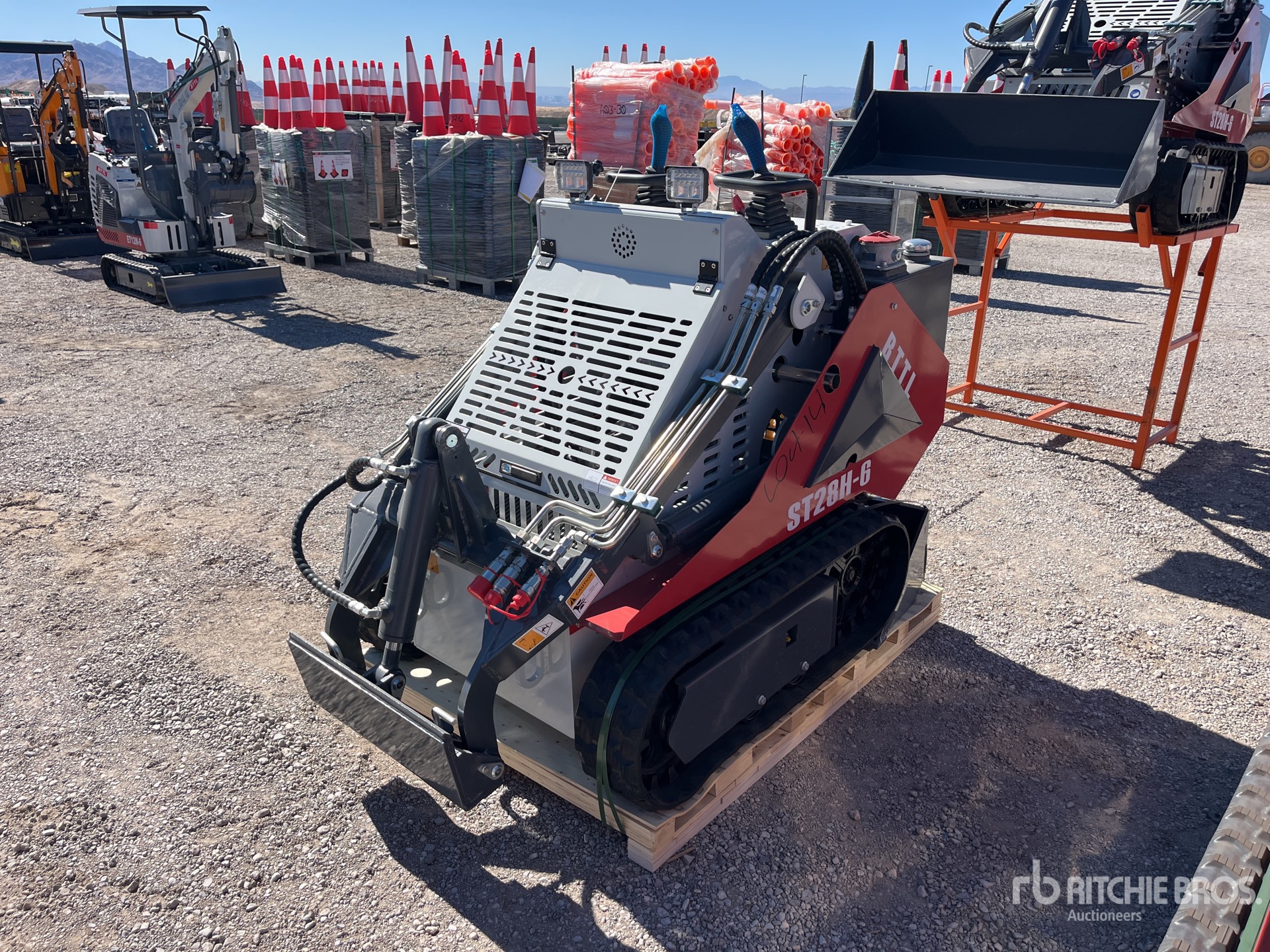 General Appearance with Picture, Left Front Corner