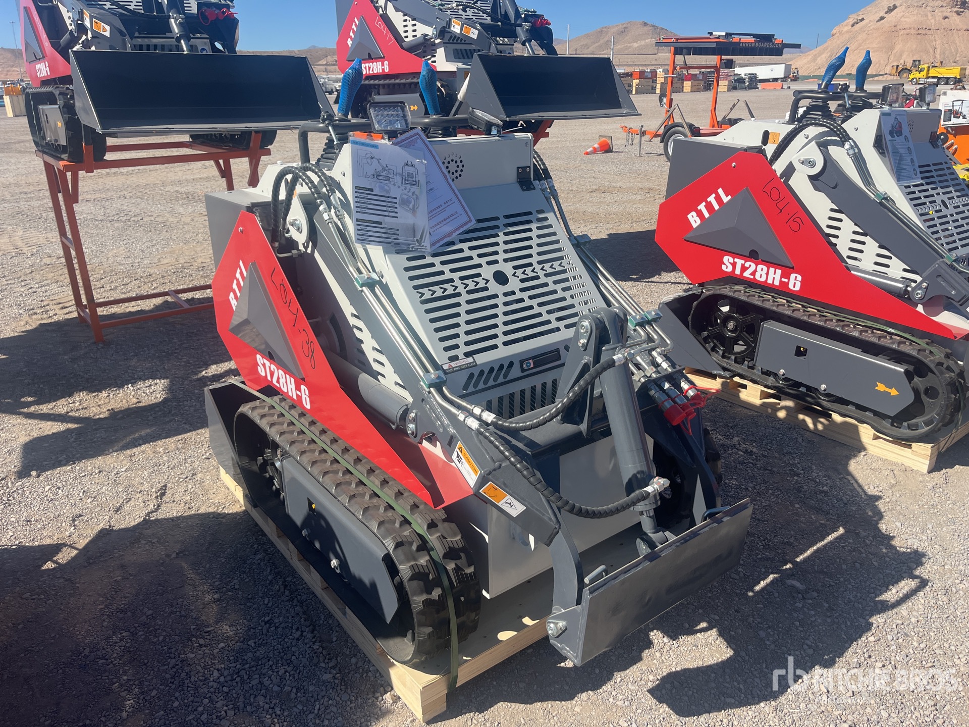 General Appearance with Picture, Right Front Corner