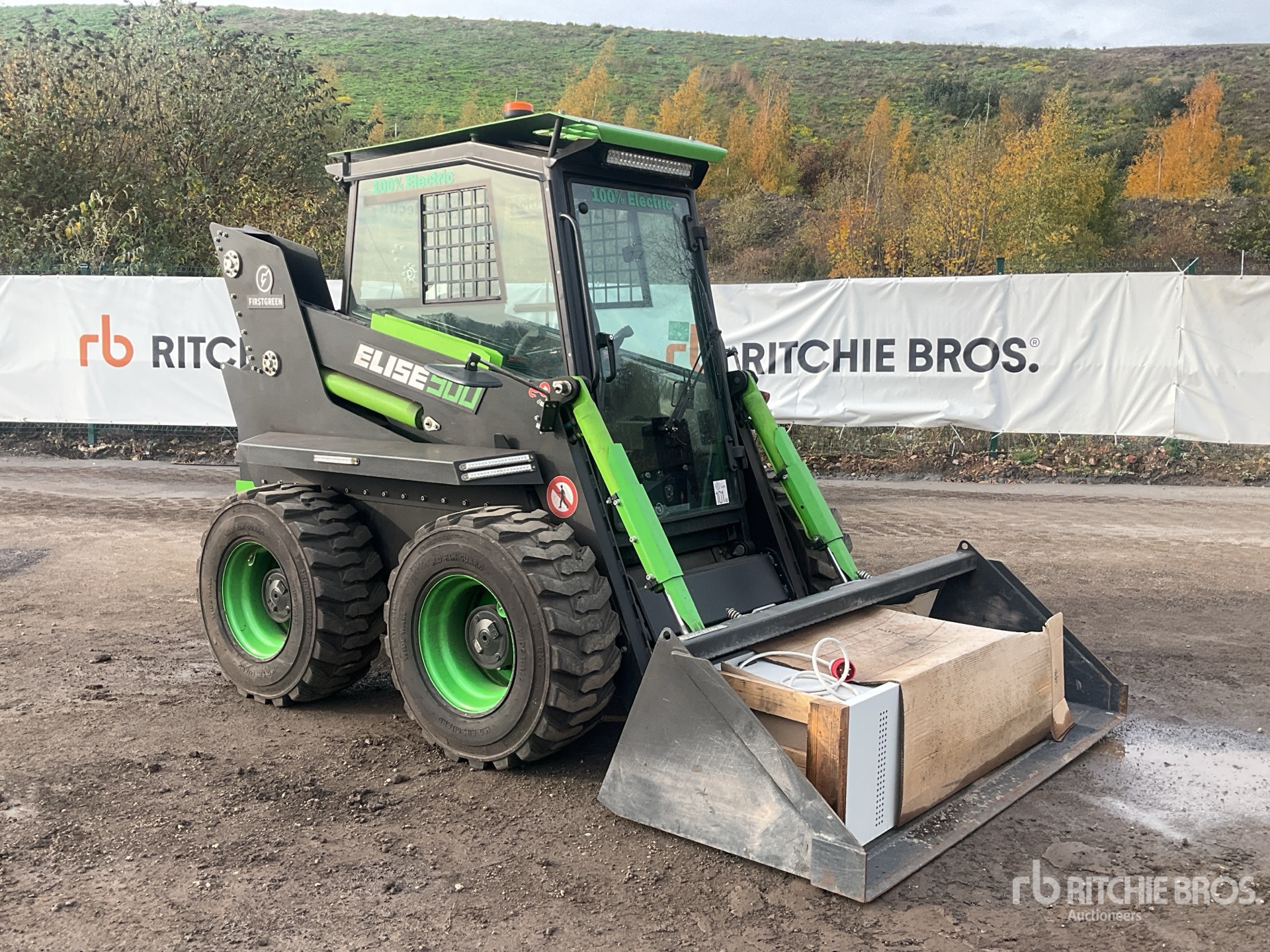 General Appearance with Picture, Right Front Corner