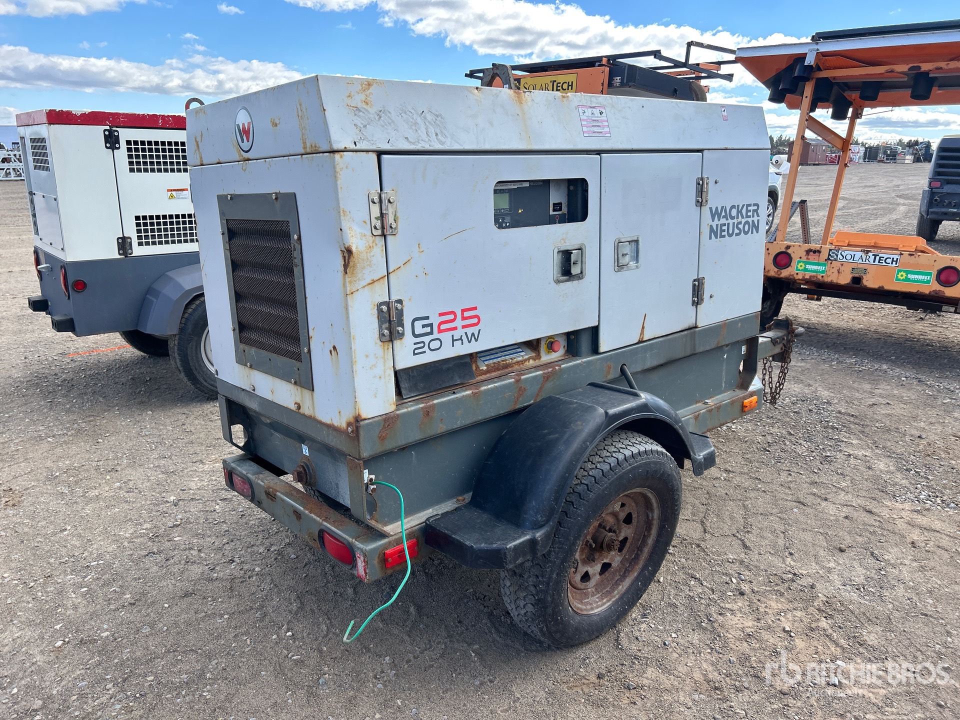 General Appearance with Picture, Right Rear Corner
