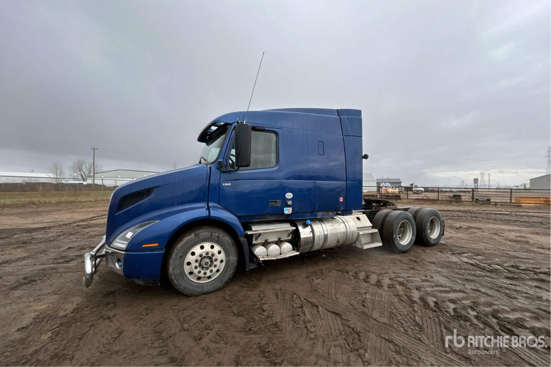 Aspect général with Image, coin avant gauche