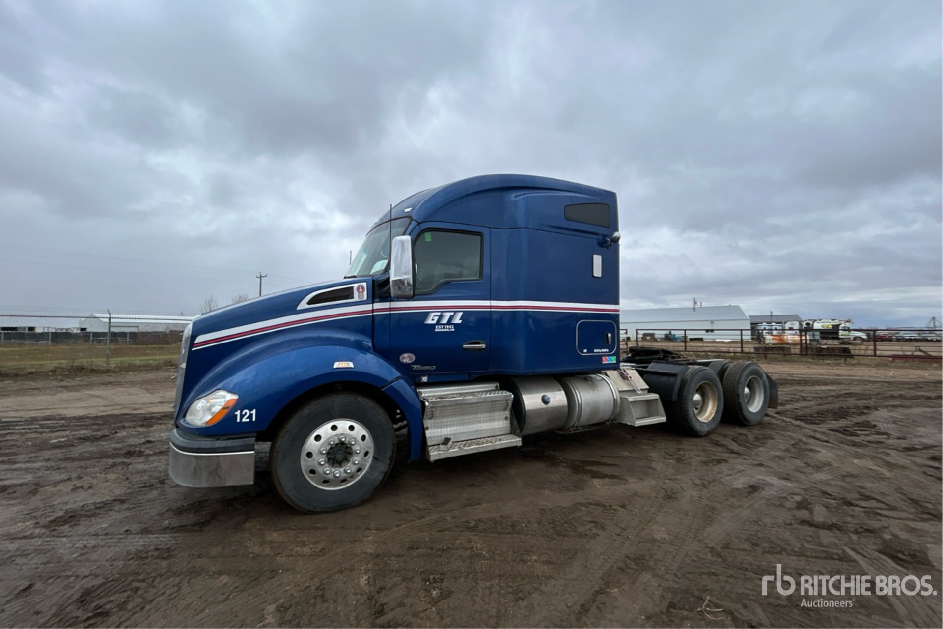 General Appearance with Picture, Left Front Corner