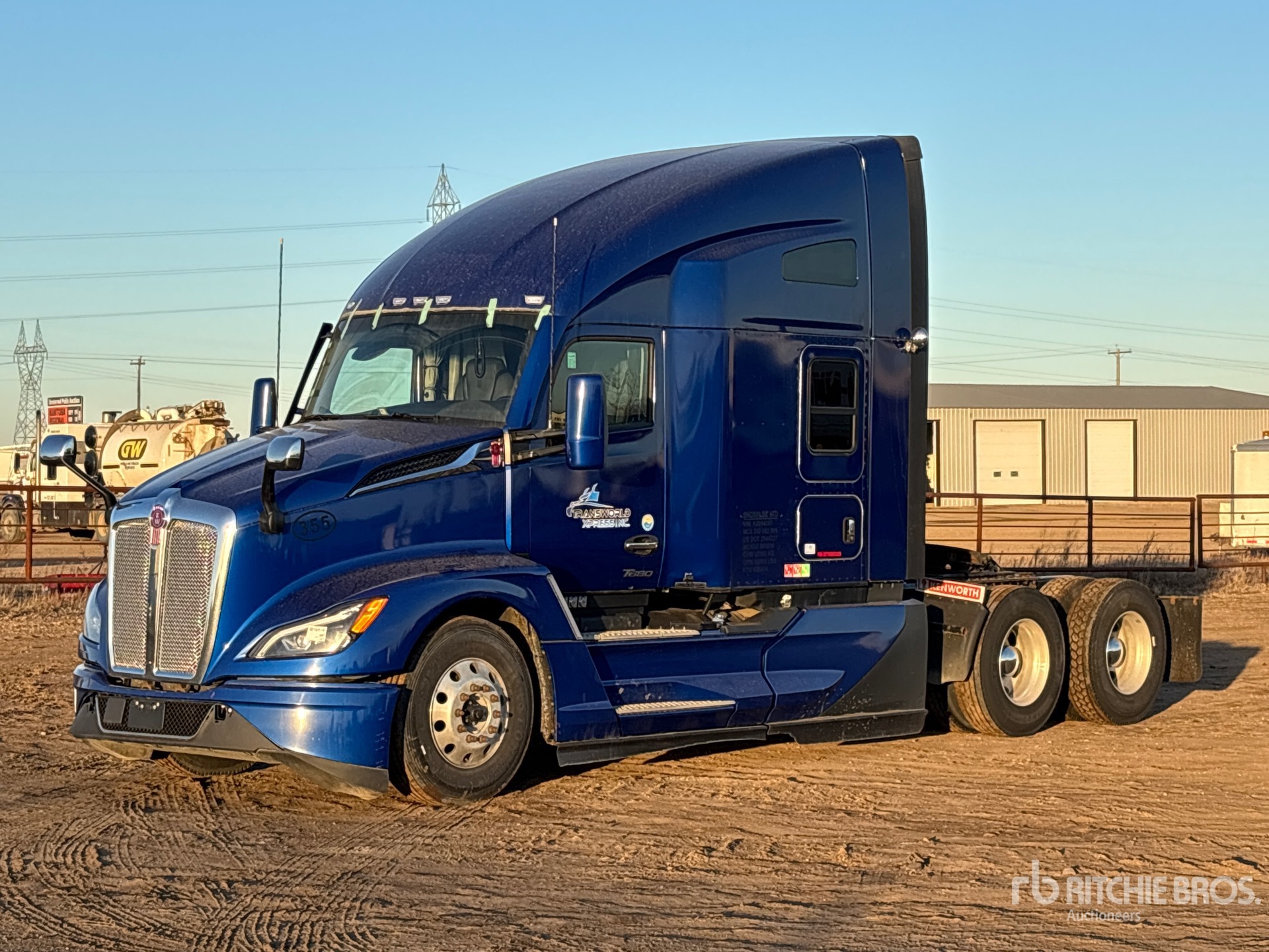 General Appearance with Image, coin avant gauche