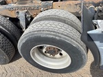 4 Underbody - Truck with 