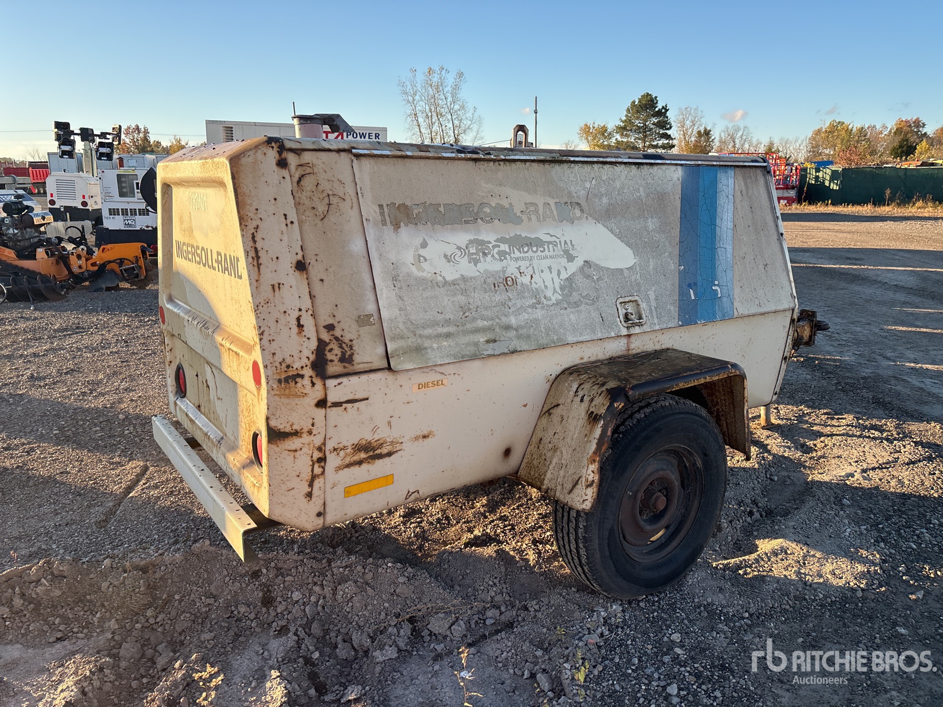 General Appearance with Imagen: esquina trasera derecha