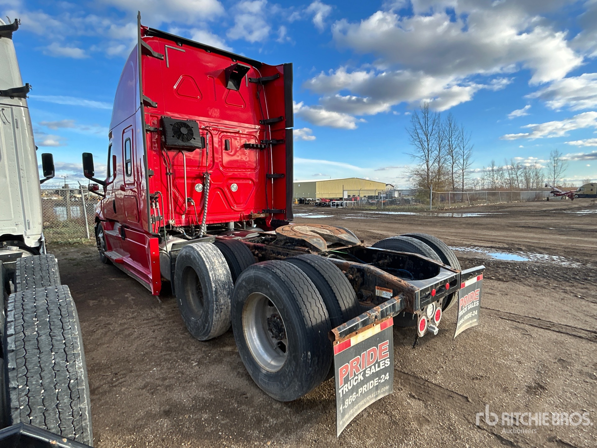 General Appearance with Bild, Ecke hinten links