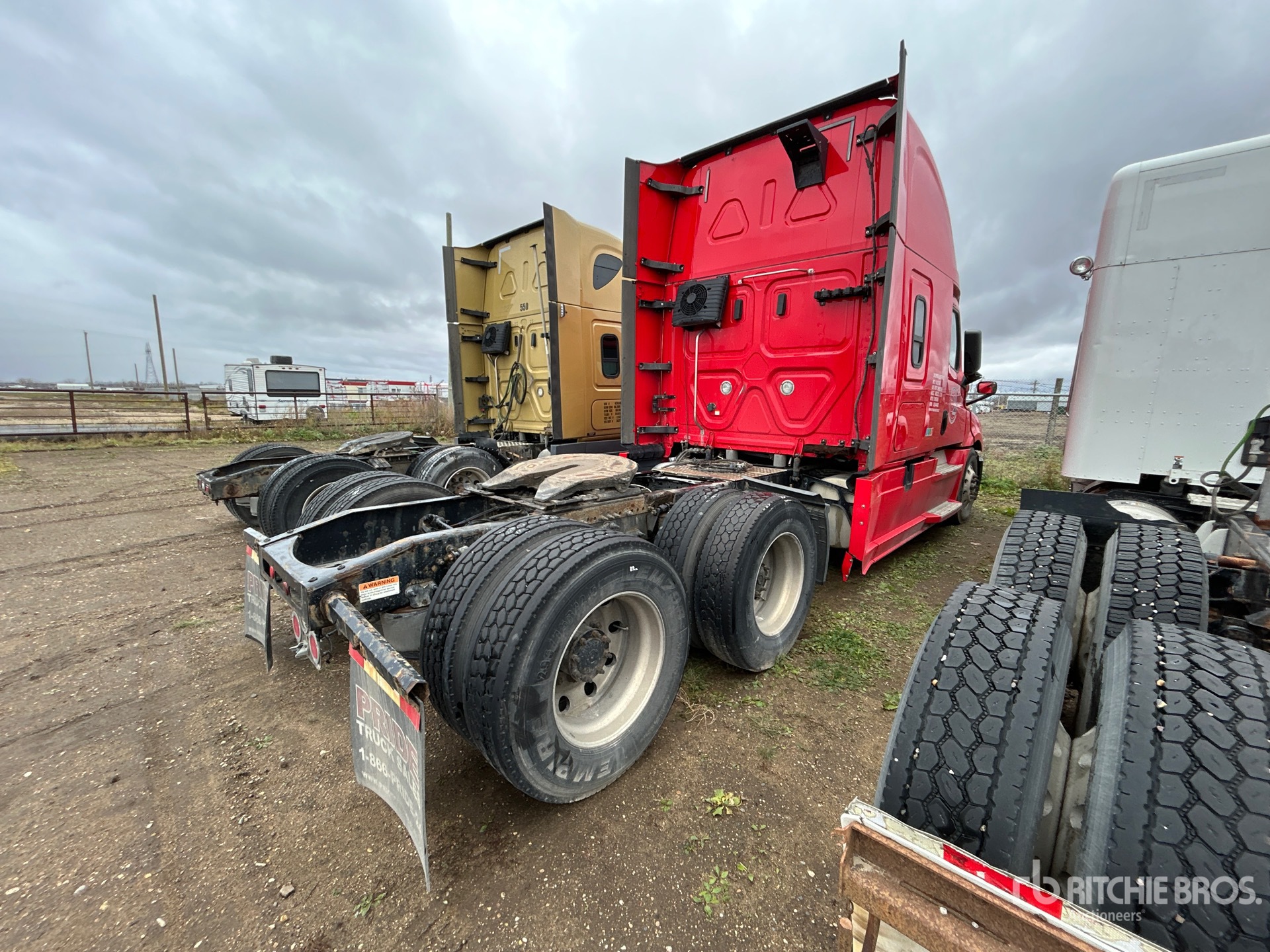 General Appearance with Bild, Ecke hinten rechts