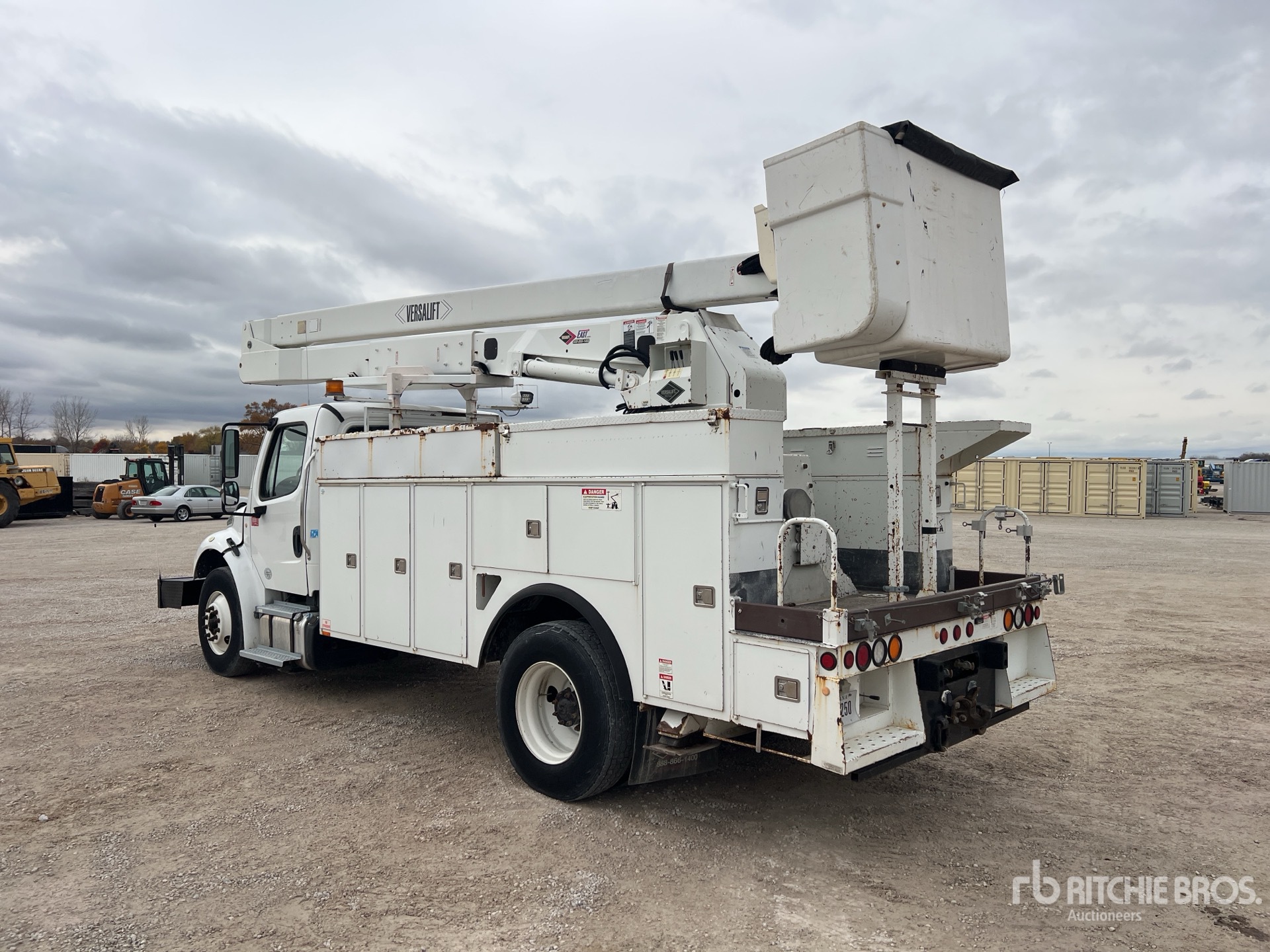 Aspect général with Image, coin arrière gauche